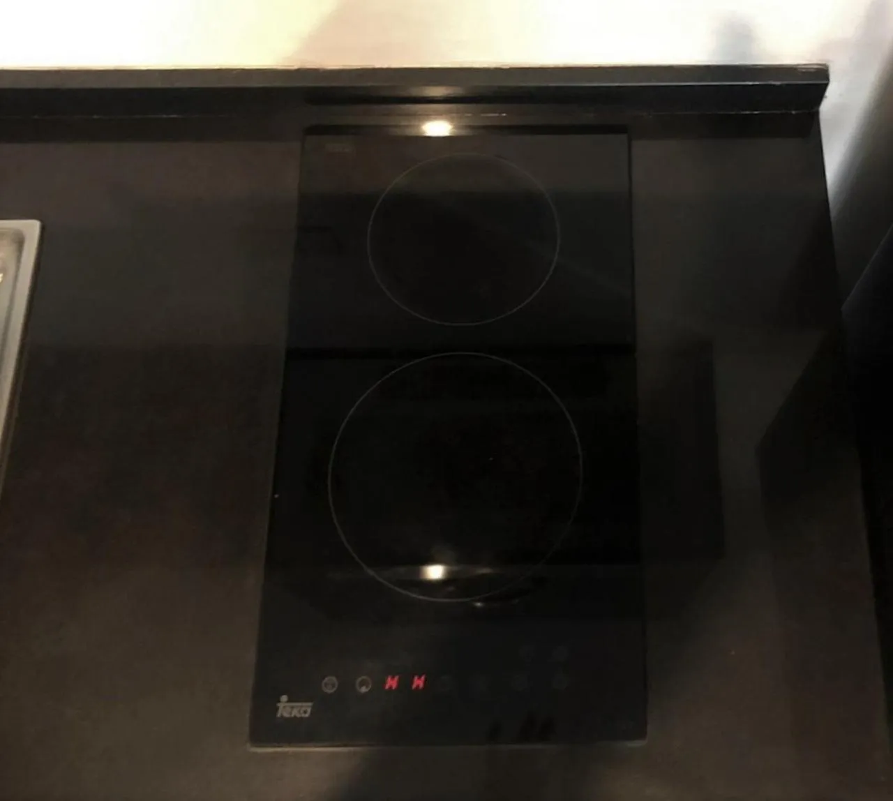 Kitchen or kitchenette in NOON Village Tower 1