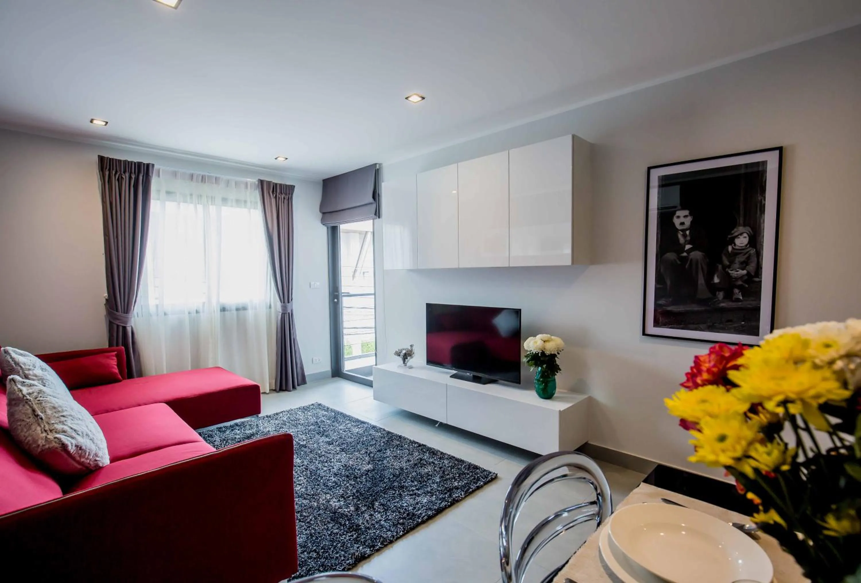 TV and multimedia in NOON Village Tower 1