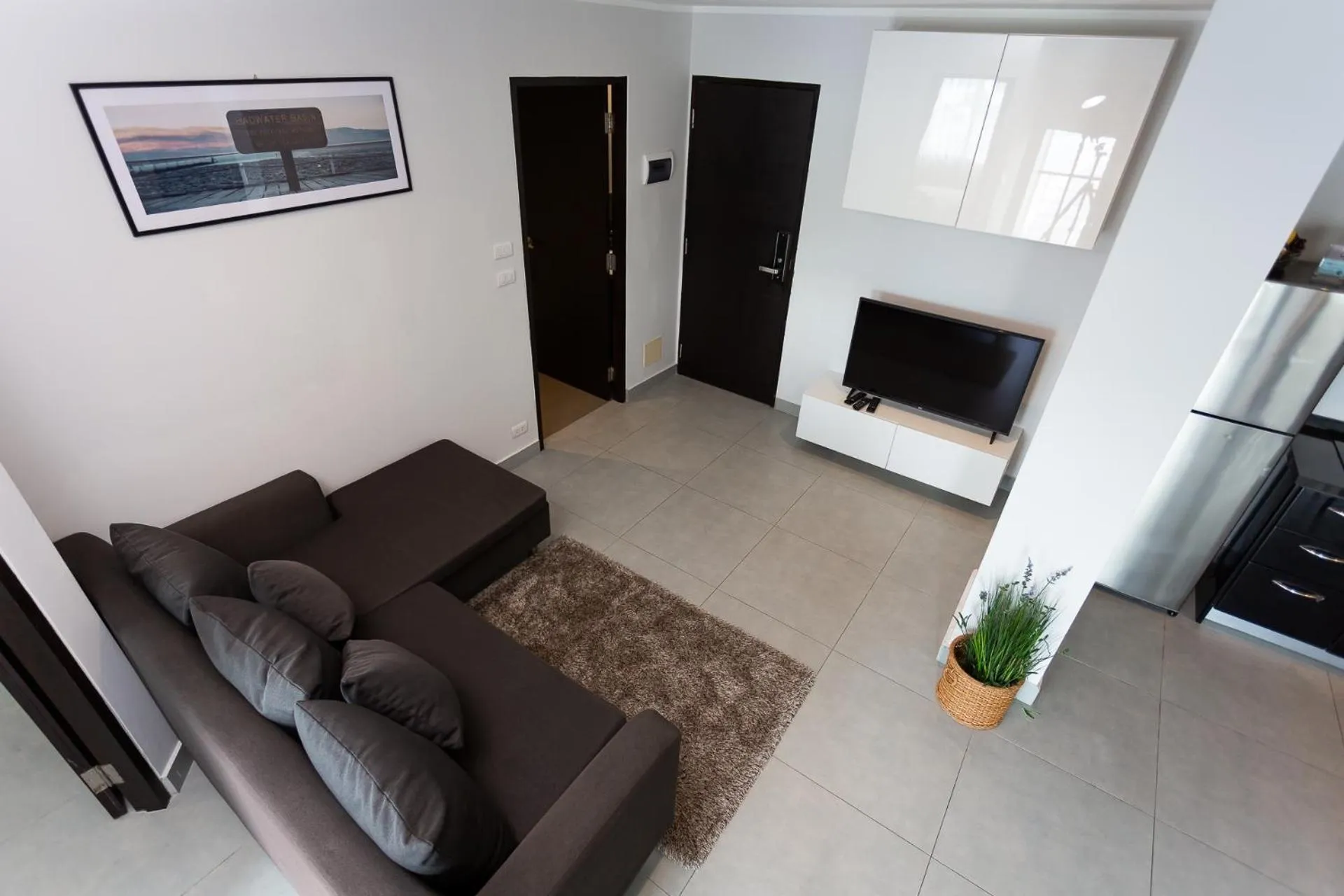 TV and multimedia in NOON Village Tower 1