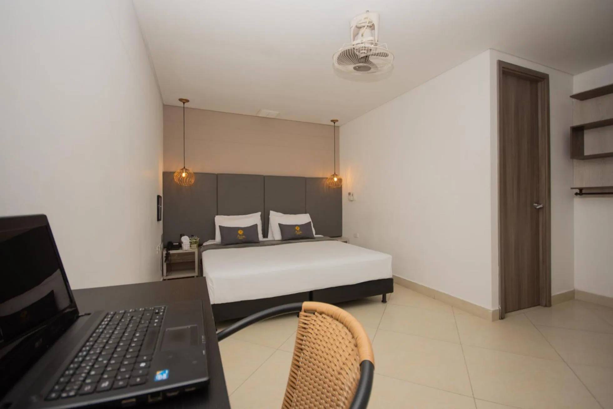 Bed in Hotel Perlatto