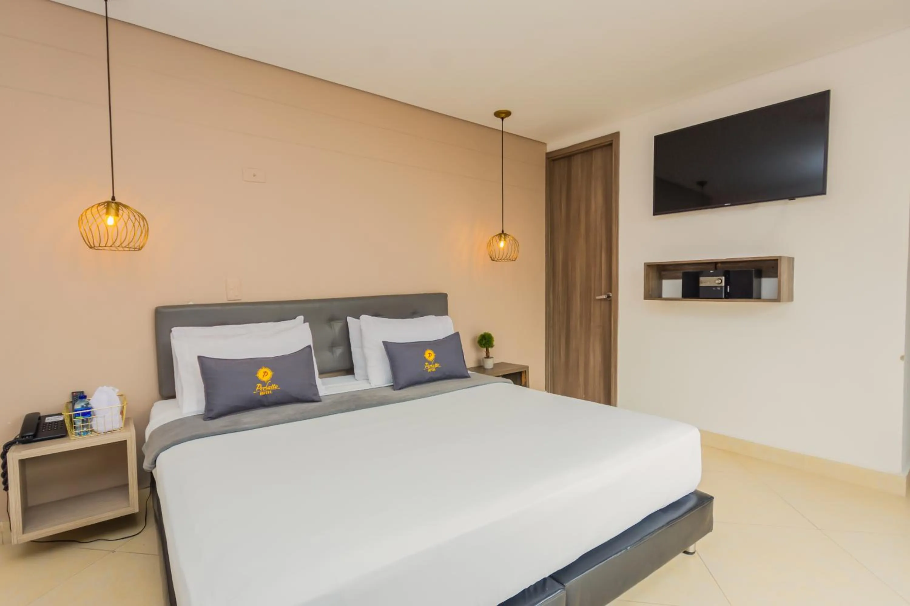 Bedroom, Bed in Hotel Perlatto