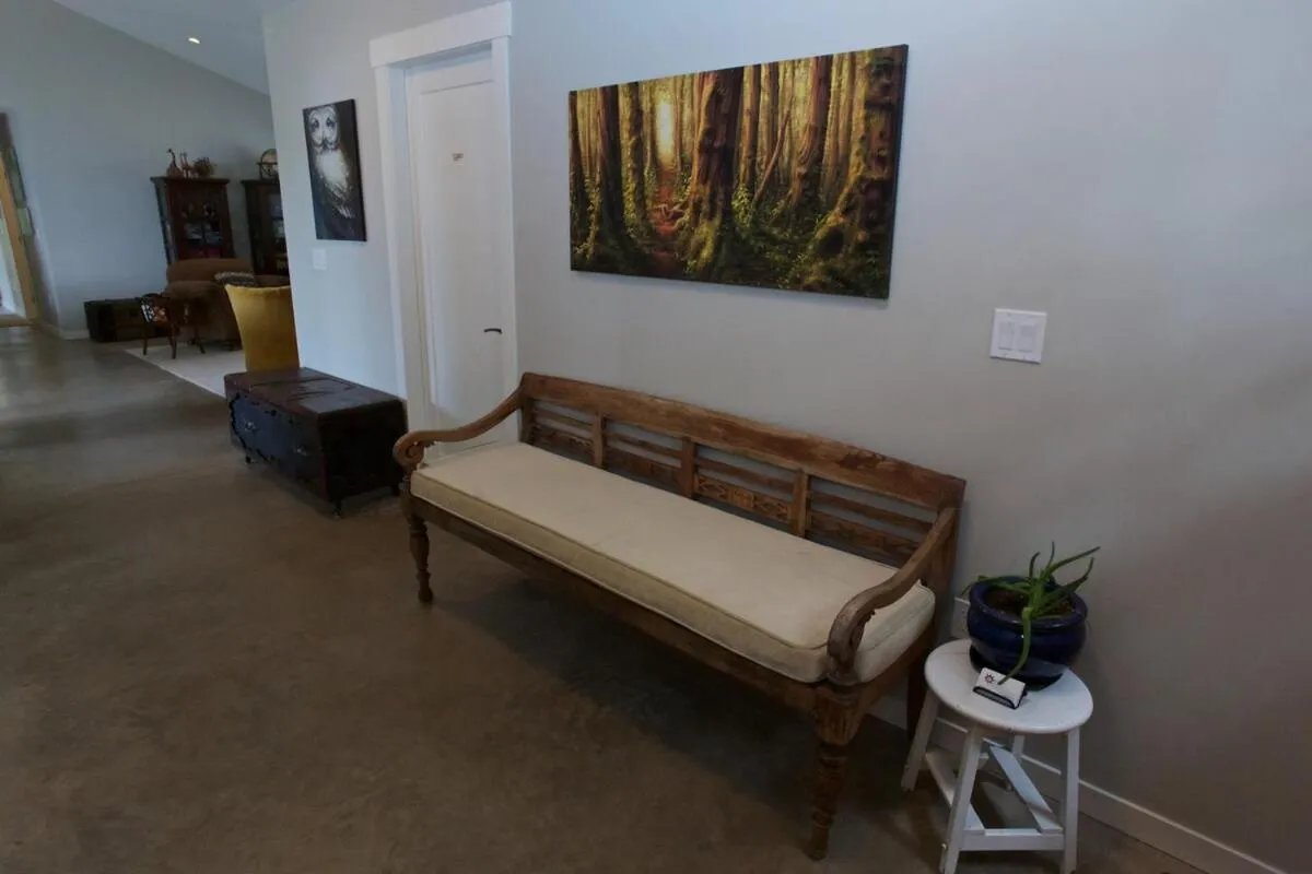 Halfmoon Haven Beach Cottage or Oceanview Suite