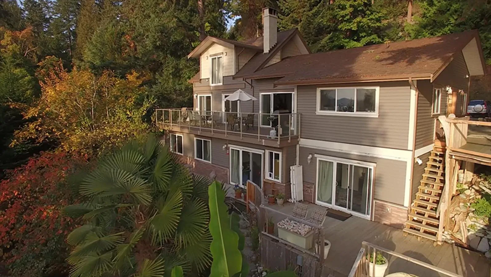 Halfmoon Haven Beach Cottage or Oceanview Suite