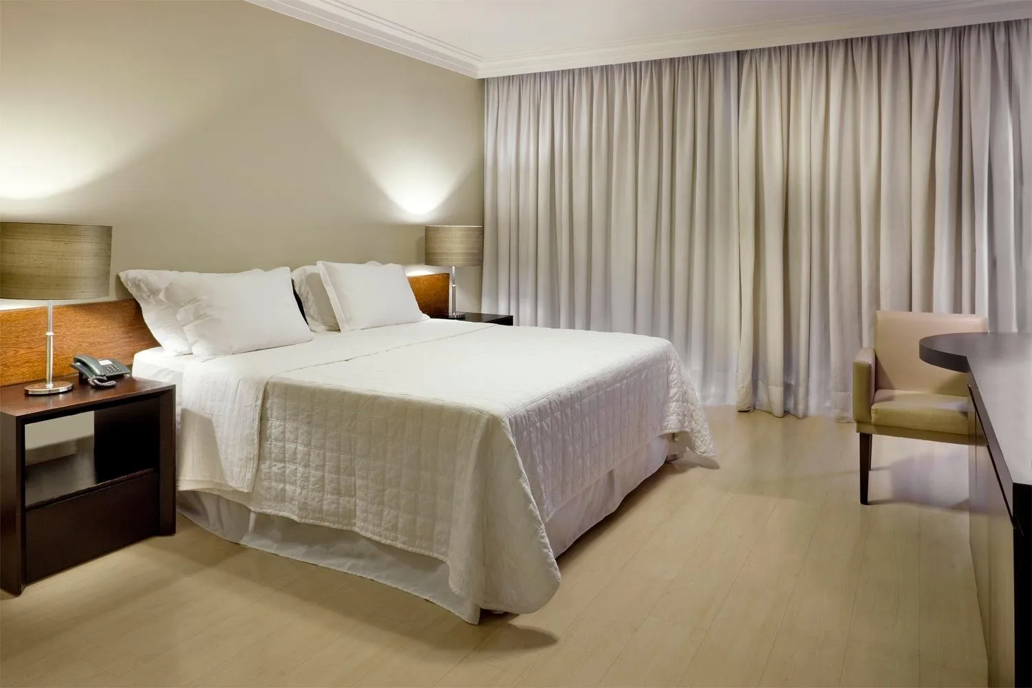 Bed in Sia Park Executive Hotel