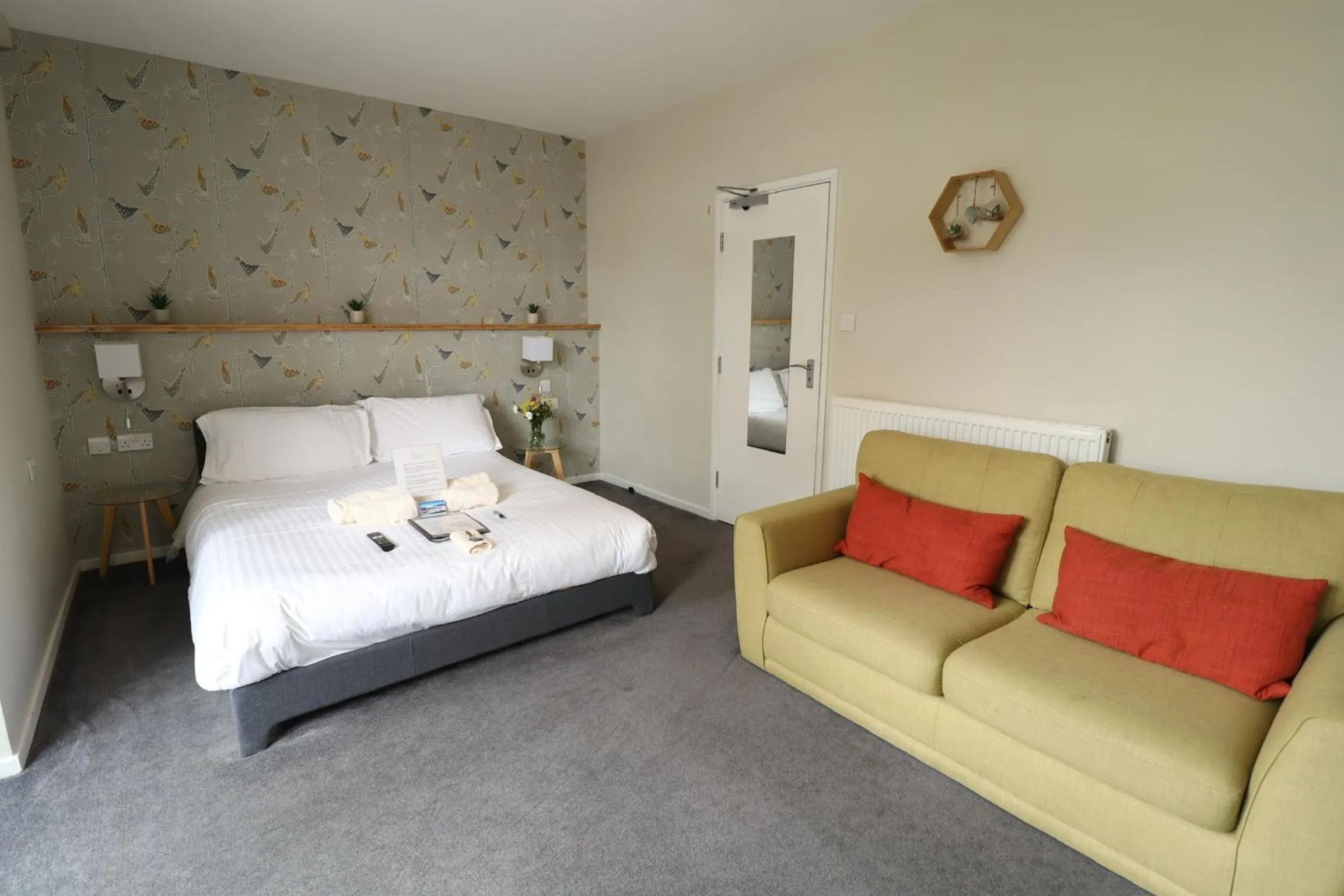 Bedroom, Bed in Rickerby Grange