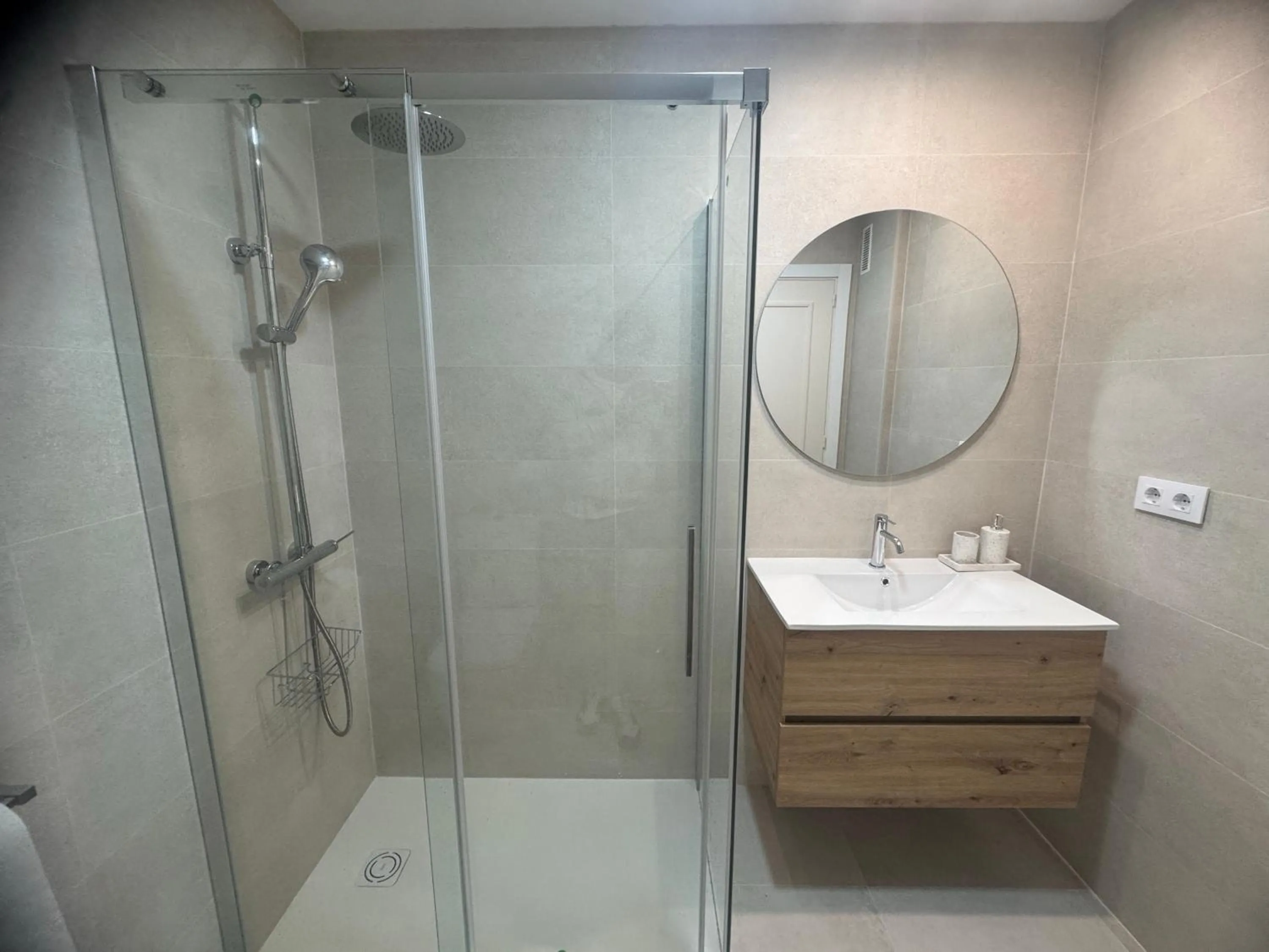 Shower in Pisoelpuerto