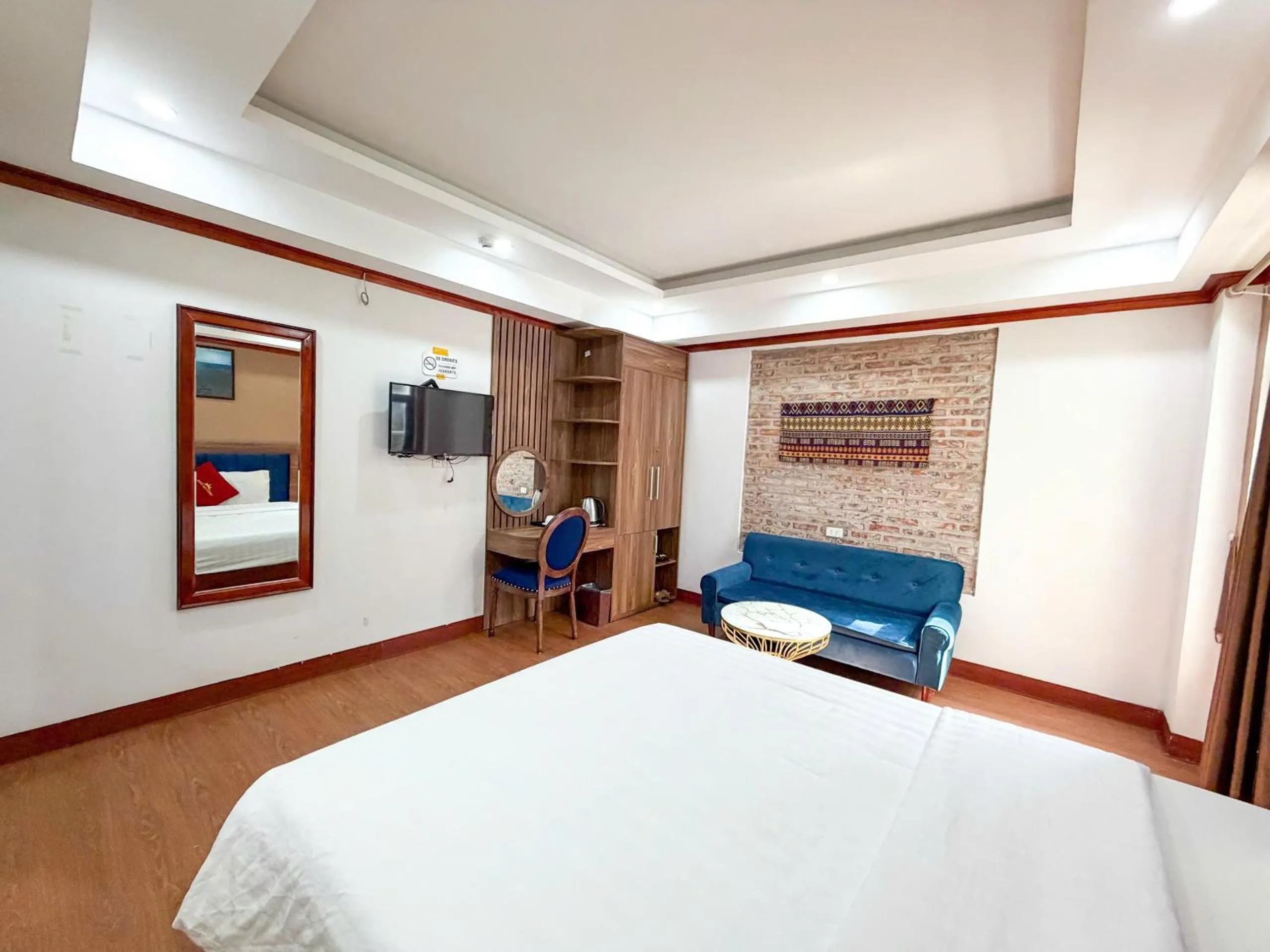 Bedroom, Bed in Liberty Sapa Hotel