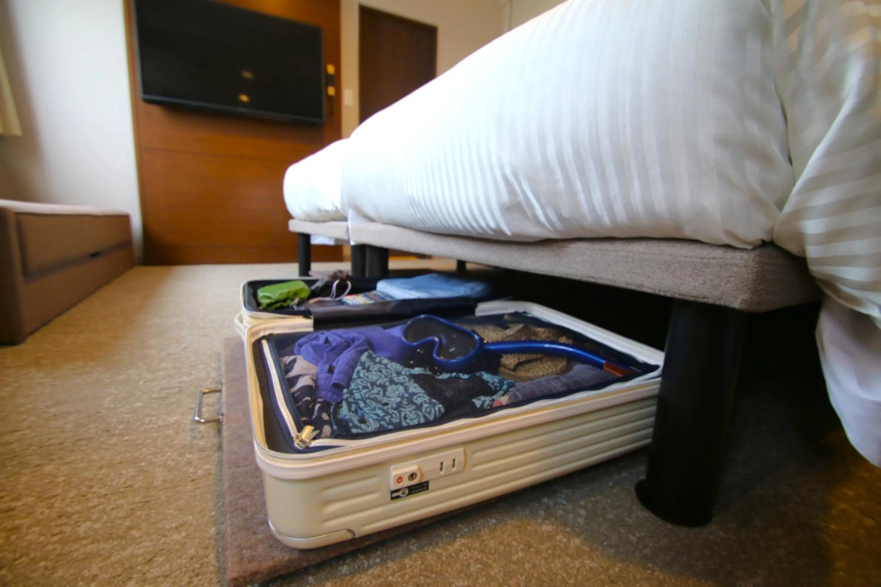 Photo of the whole room, Bed in Hotel Palm Royal Resort Kokusai Street