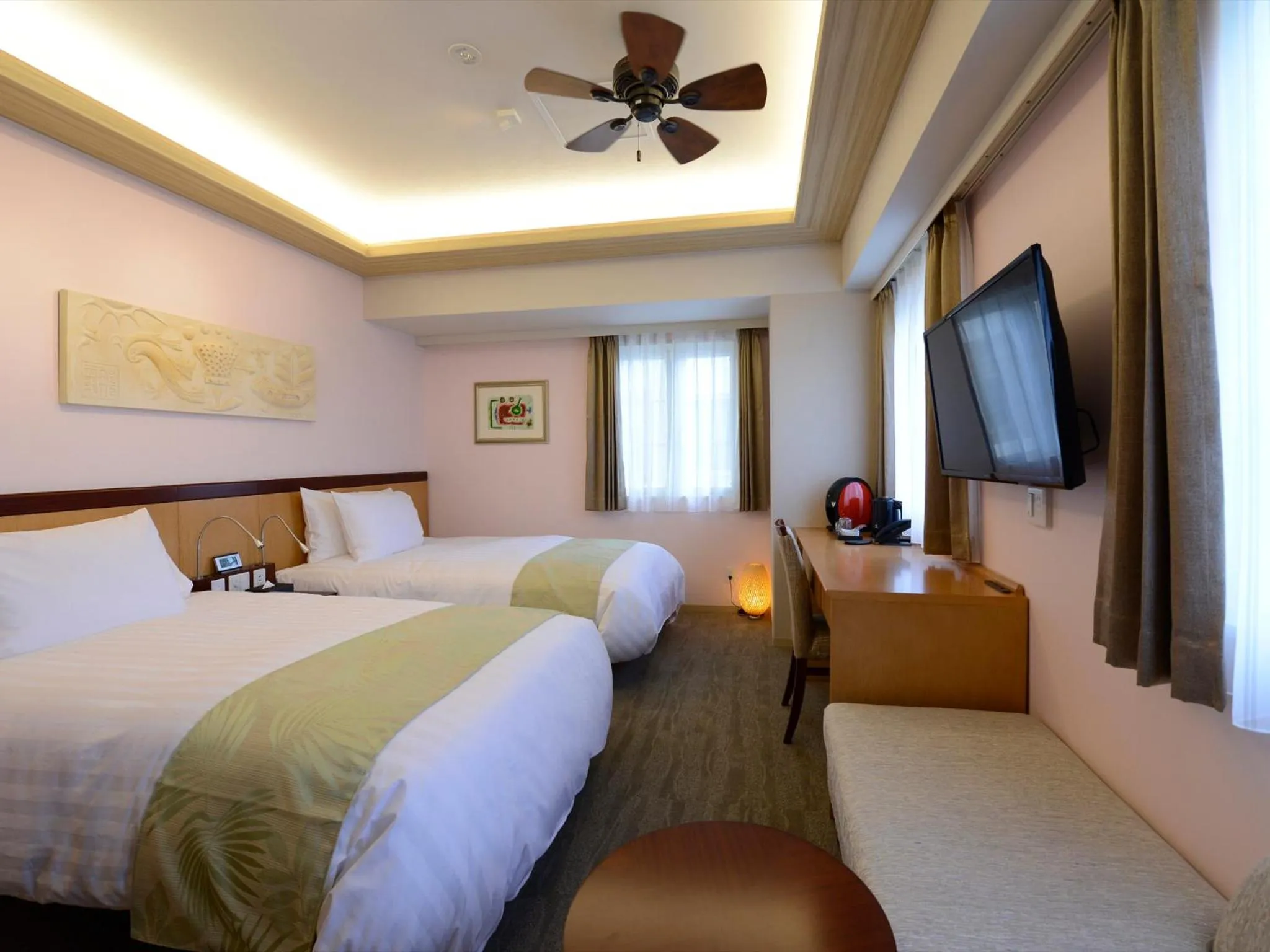 TV and multimedia, Bed in Hotel Palm Royal Resort Kokusai Street