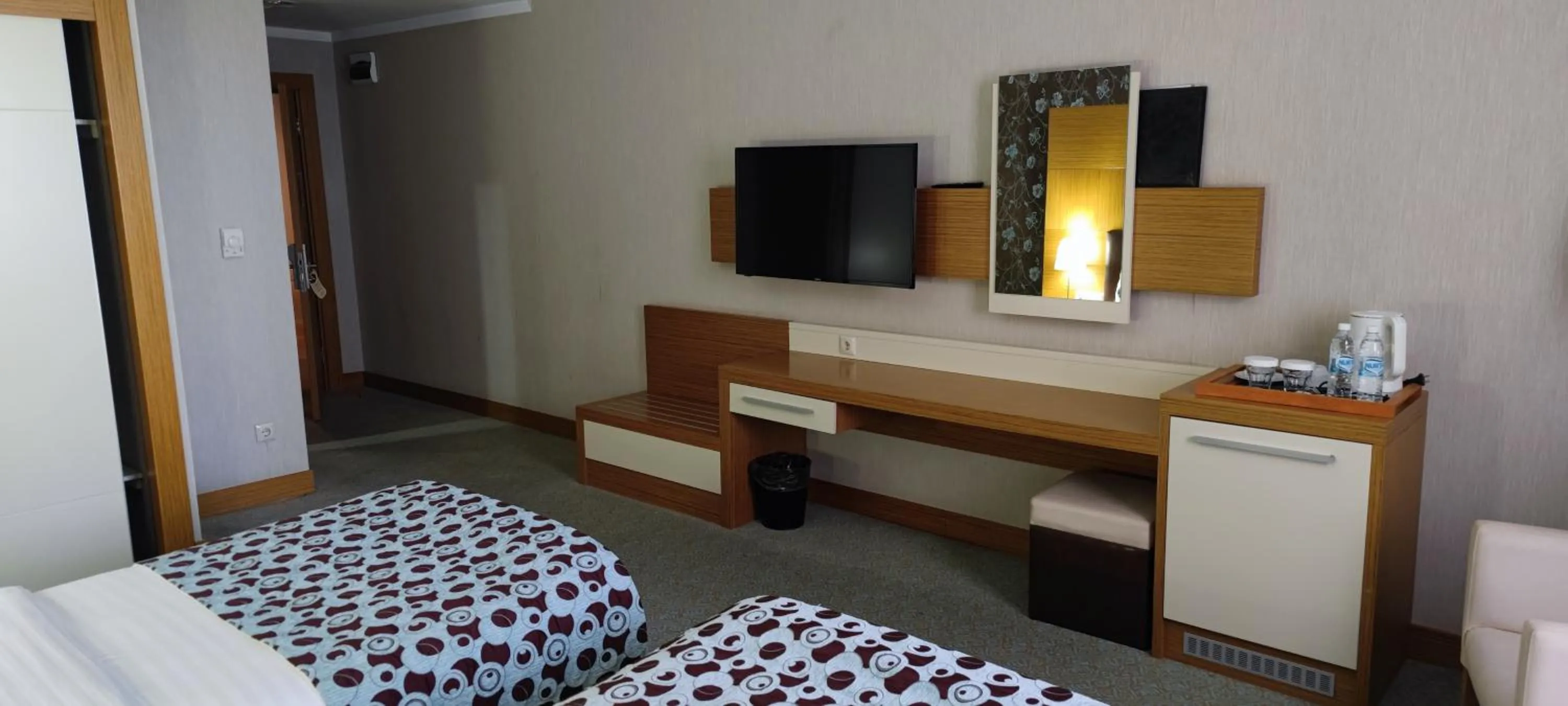 Bed in Grand Nur Plaza Hotel