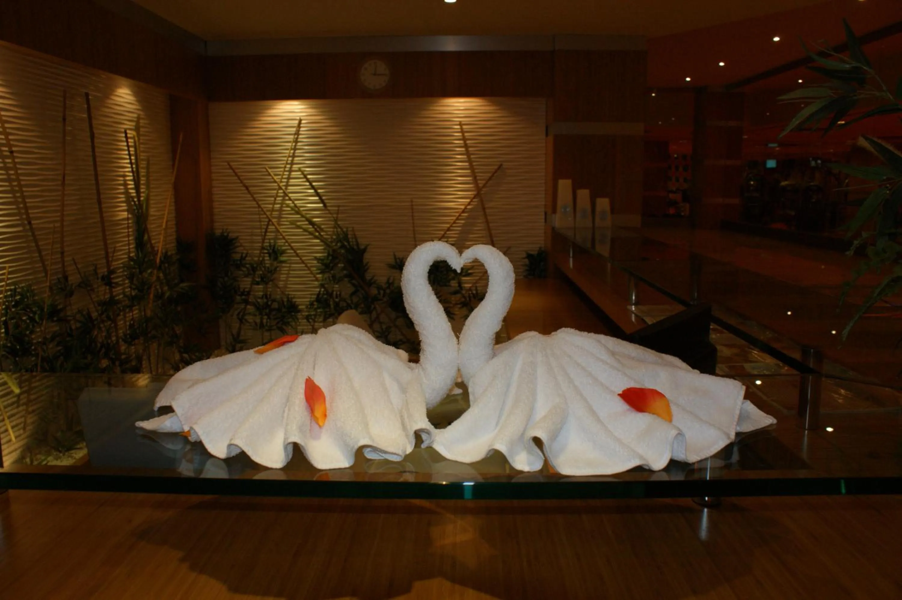 Restaurant/places to eat in Grand Nur Plaza Hotel