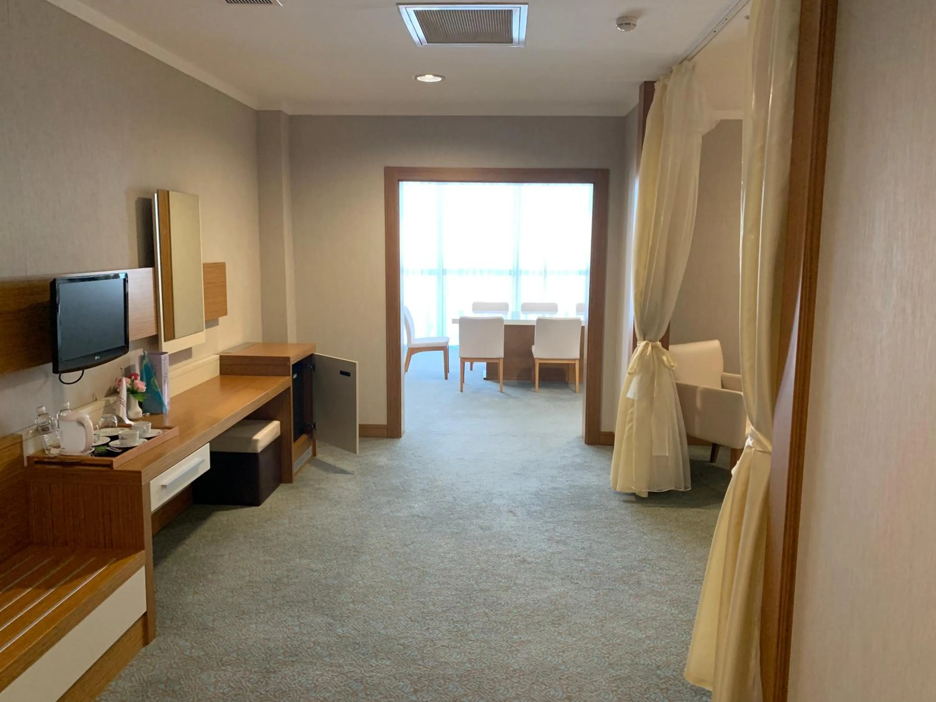 TV and multimedia in Grand Nur Plaza Hotel