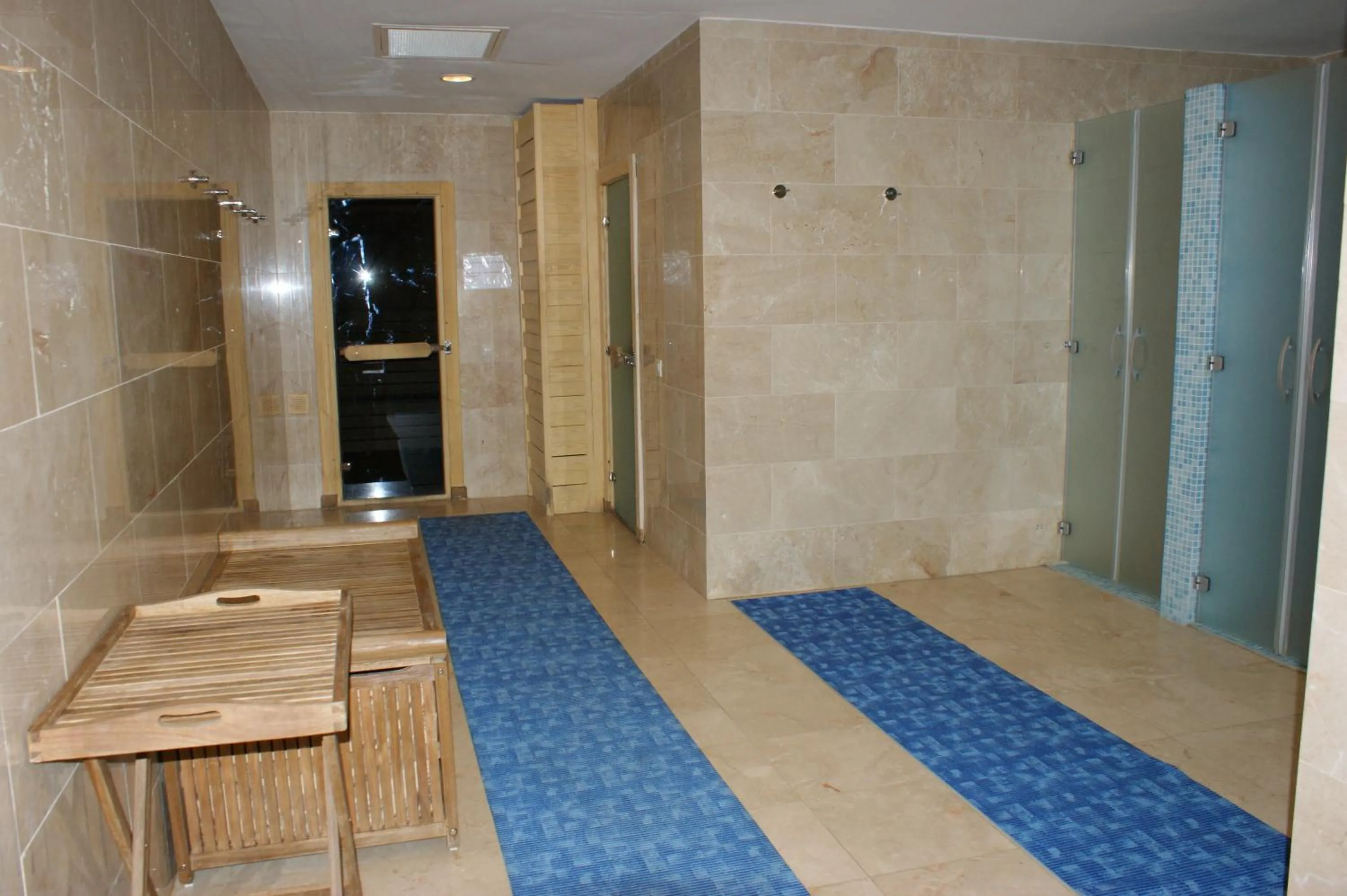 Massage in Grand Nur Plaza Hotel