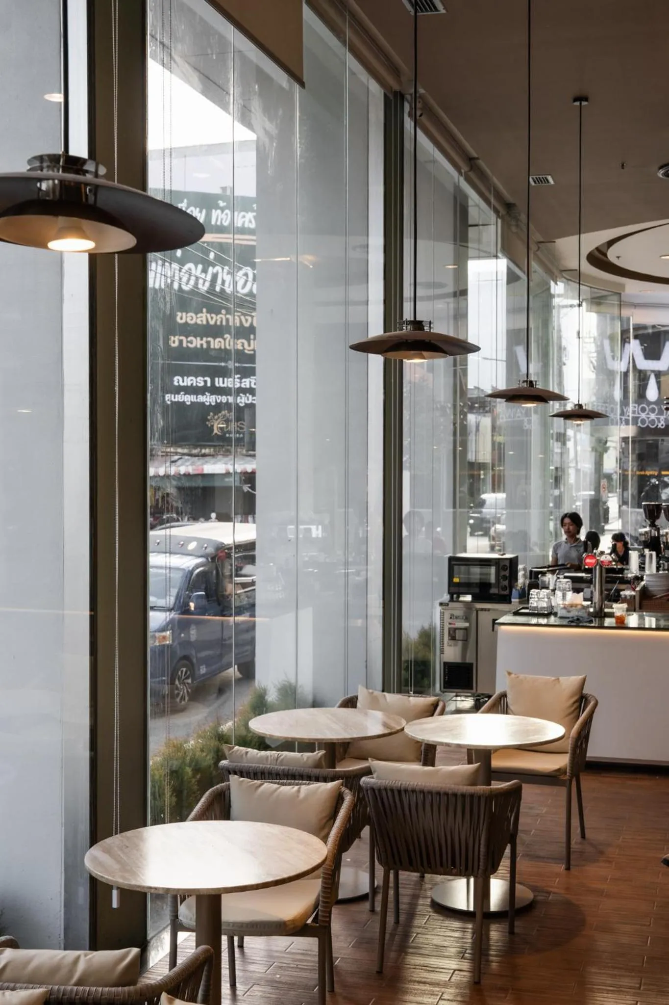 Golden Crown Grand Hotel