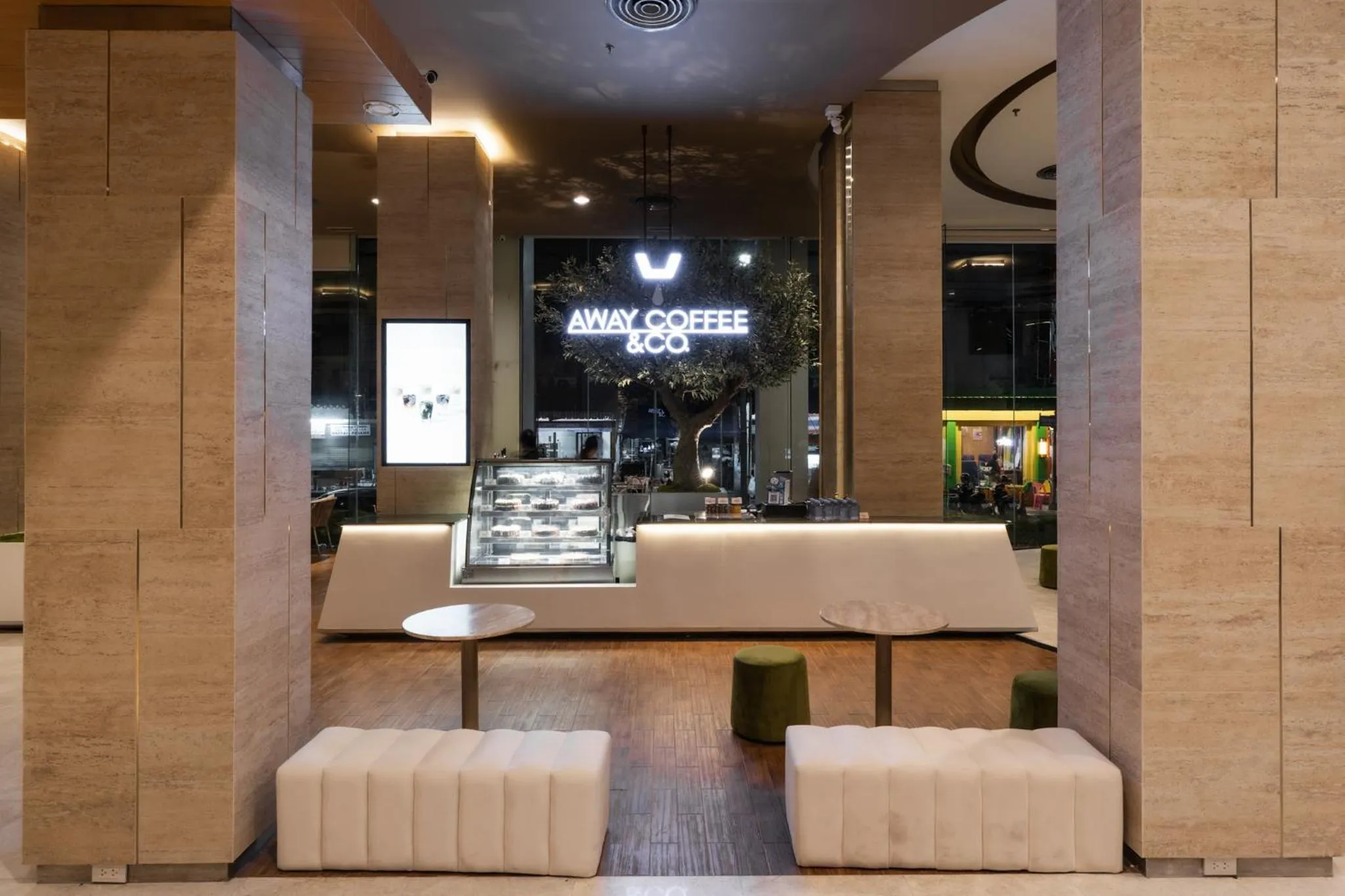 Golden Crown Grand Hotel