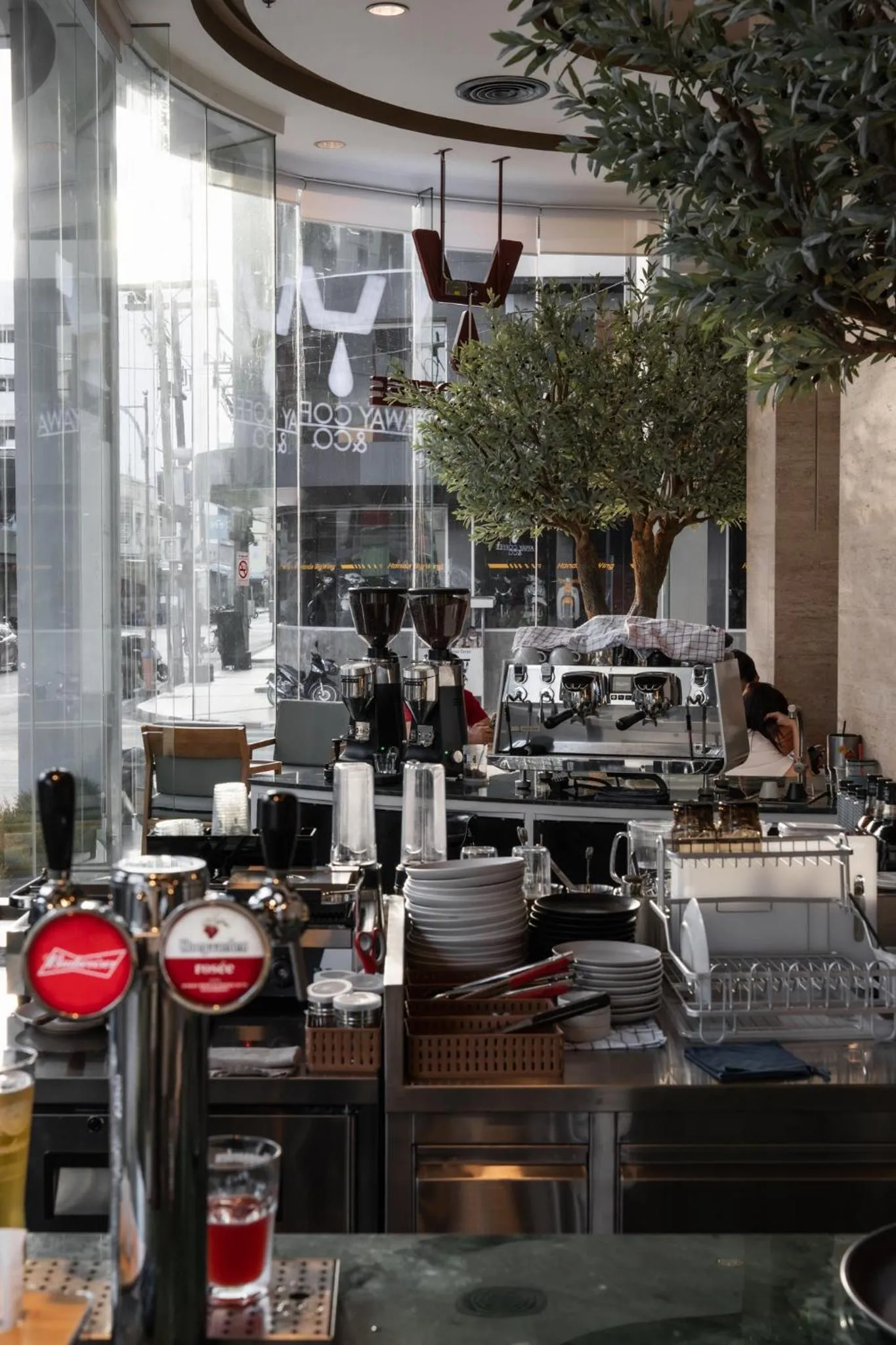 Golden Crown Grand Hotel