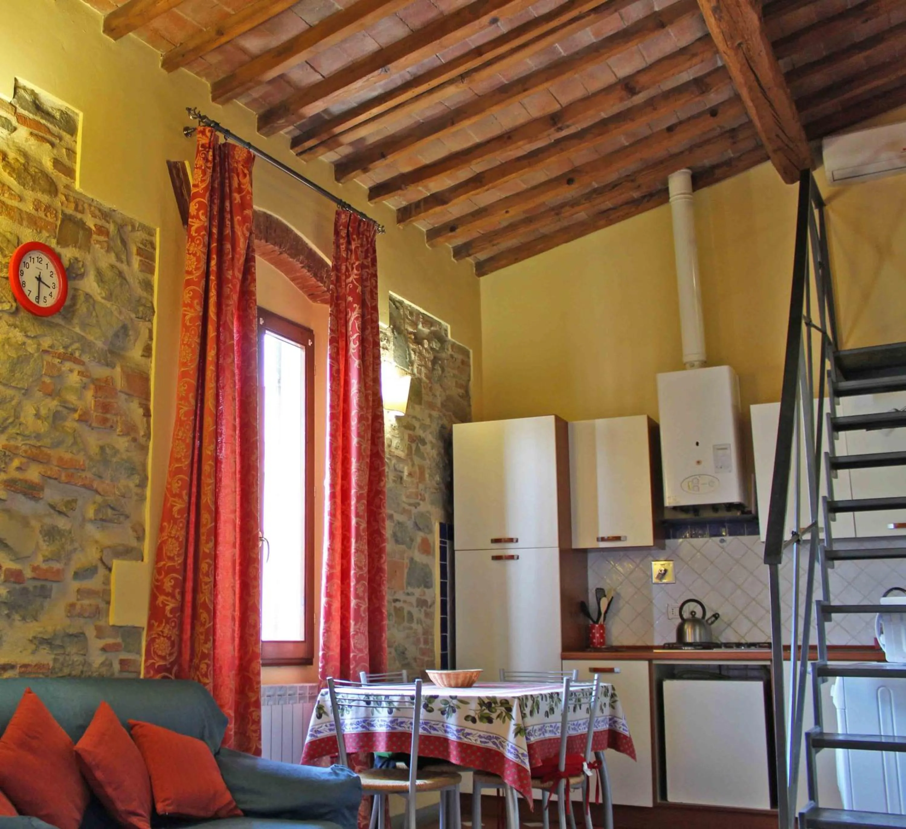 Kitchen or kitchenette in Max Apartments