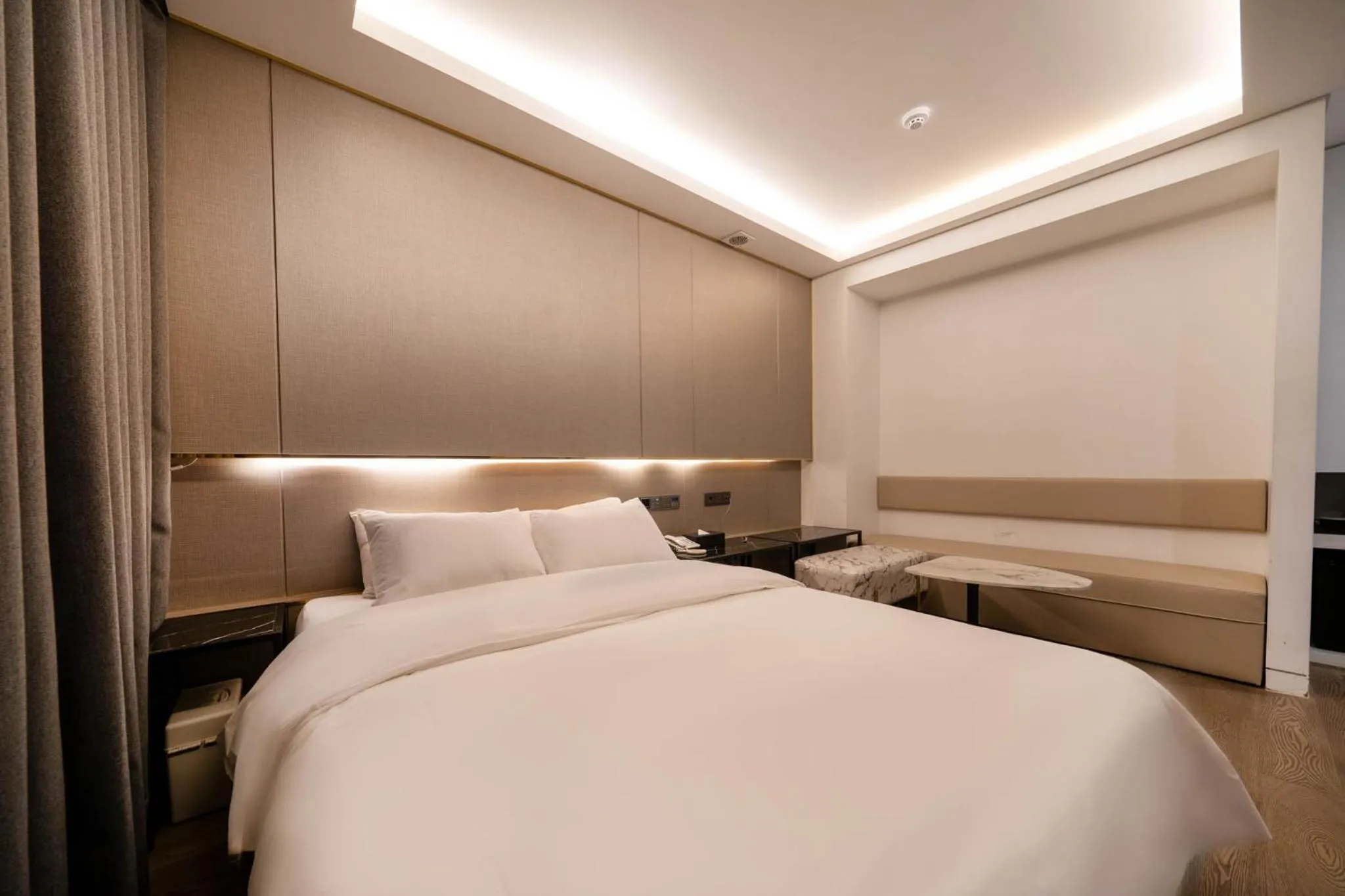 Bedroom, Bed in Amare Hotel Jongno