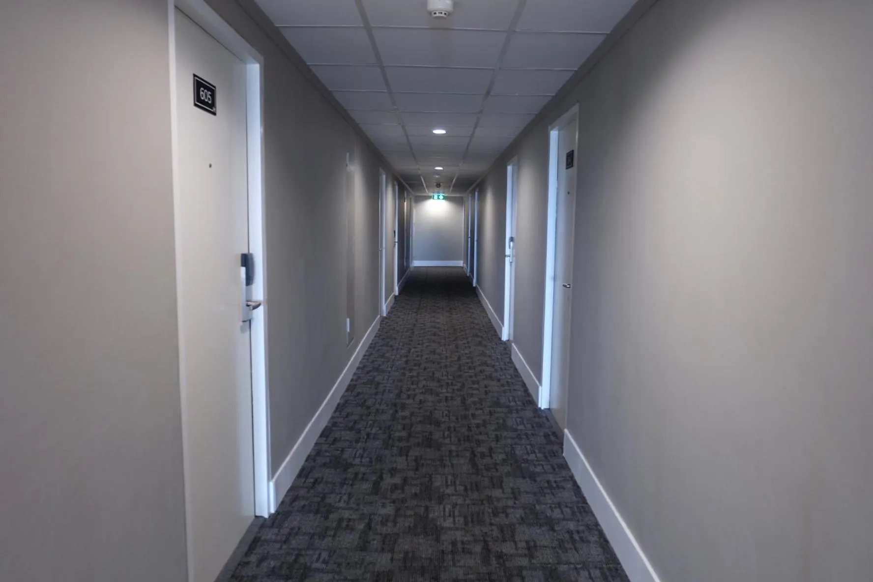 Floor plan in Hi Season Hotel