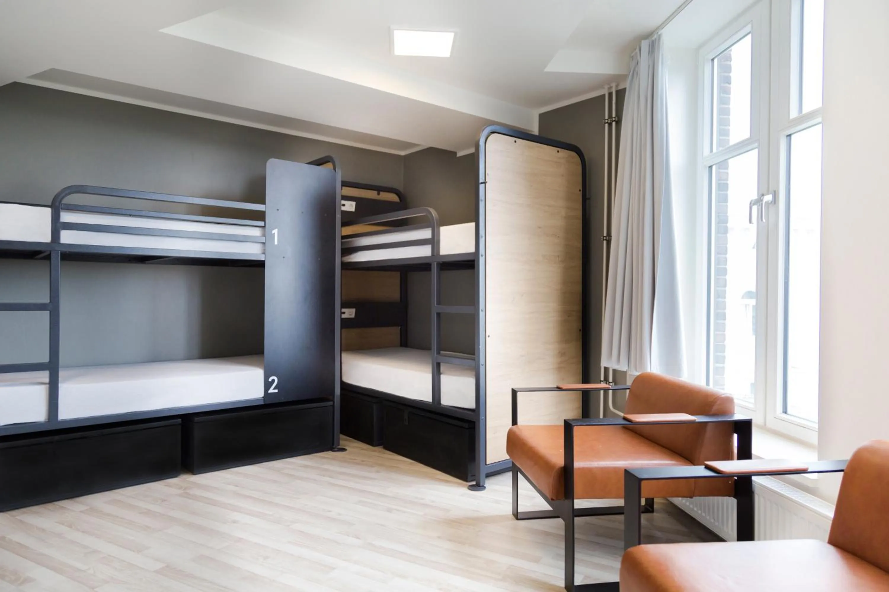 bunk bed, Bed in Generator Hamburg