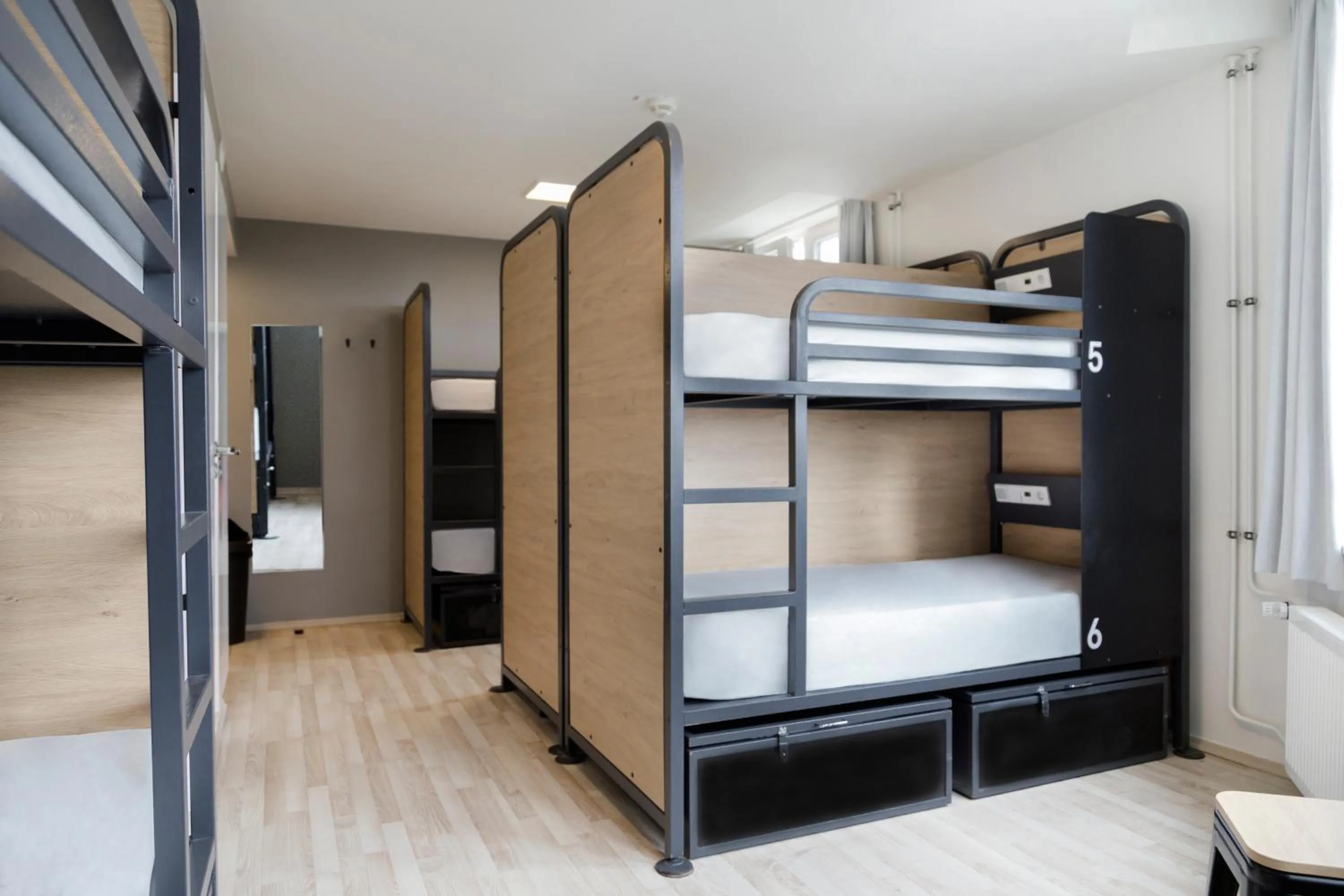 bunk bed, Bed in Generator Hamburg
