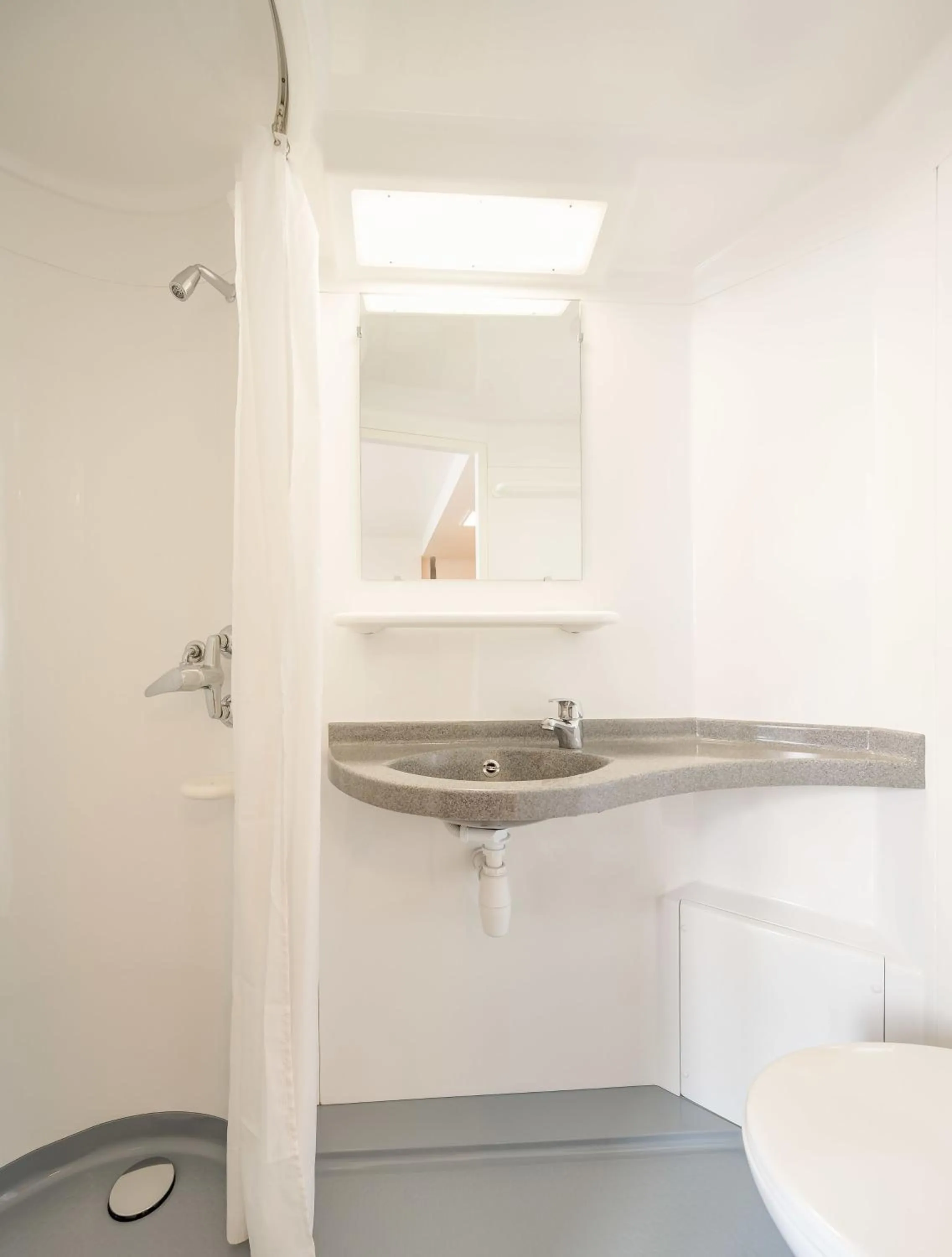 Bathroom in Generator Hamburg