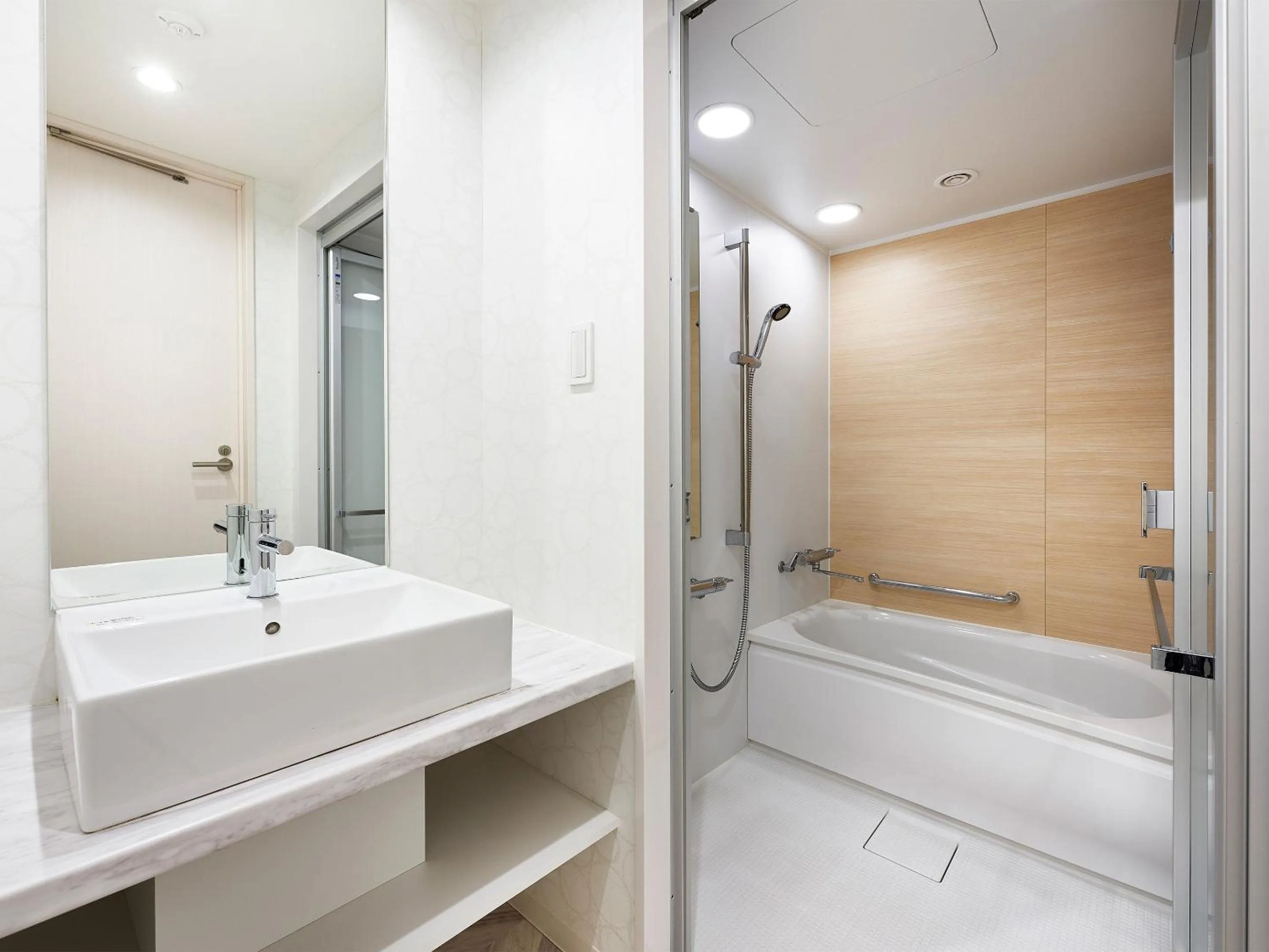 Bathroom in DEL style Nagoya Nayabashi by Daiwa Roynet Hotel