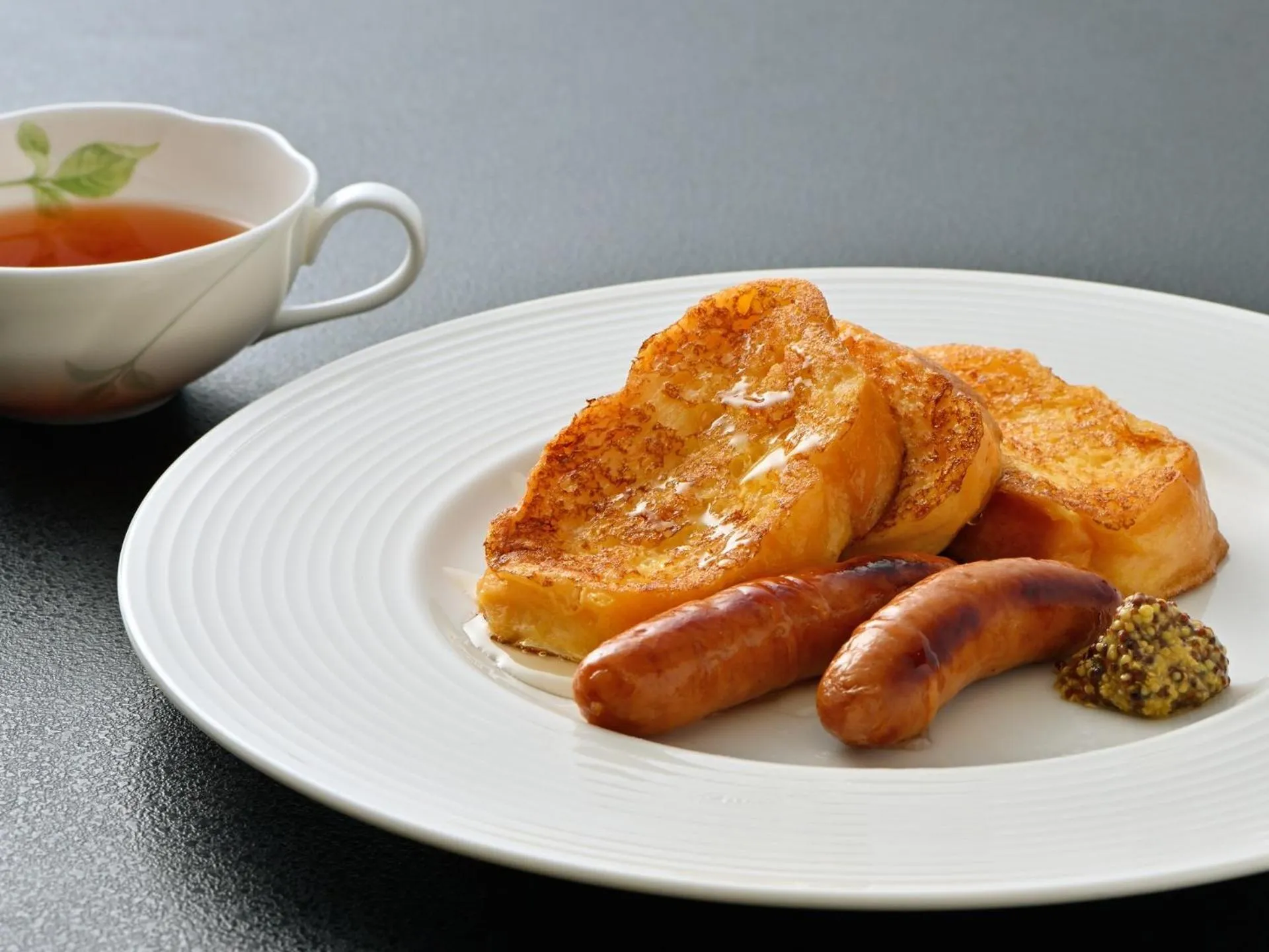 Breakfast in Himeji Castle Grandvrio Hotel