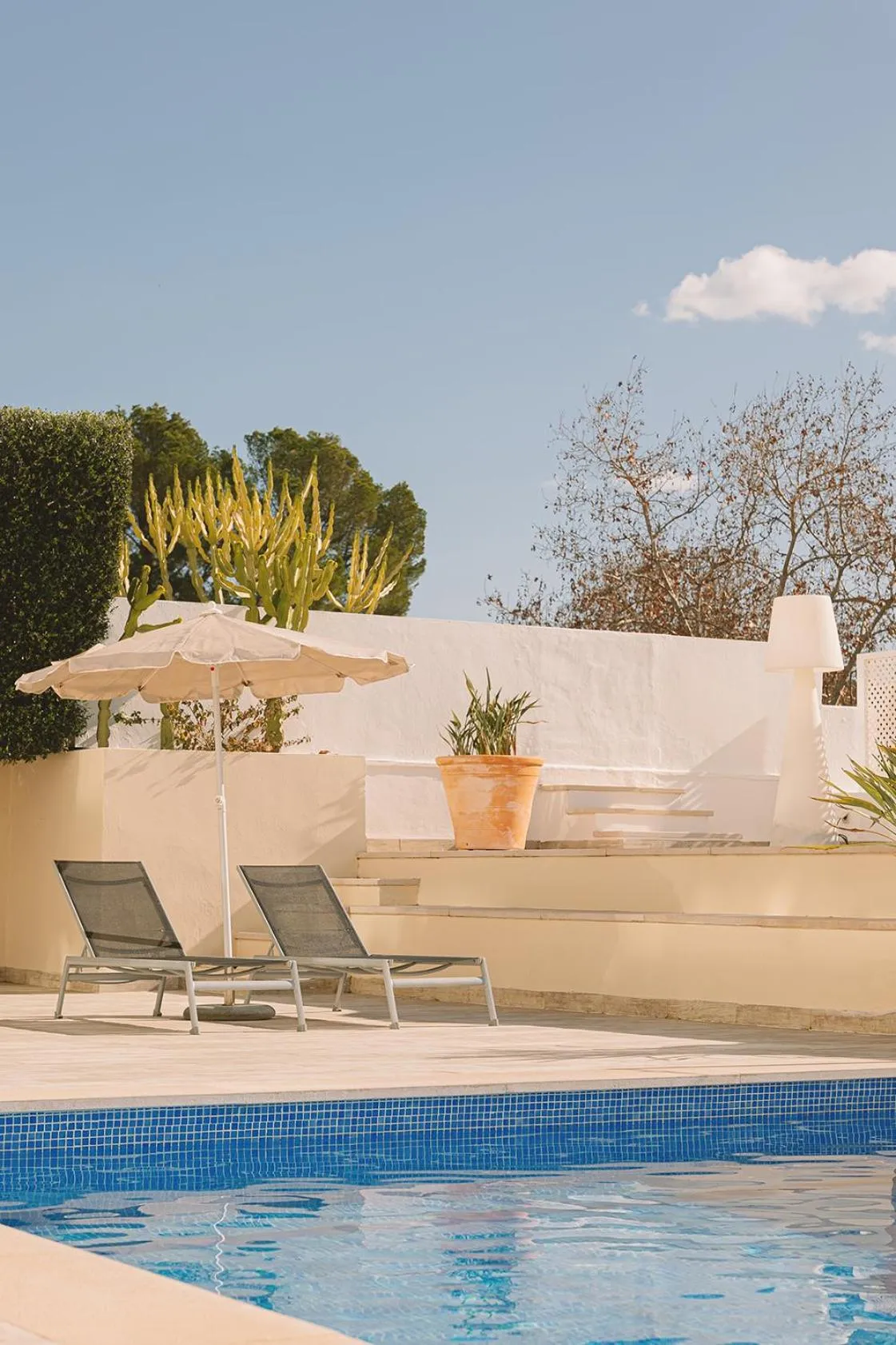 Swimming pool in Aparthotel Novo Mar