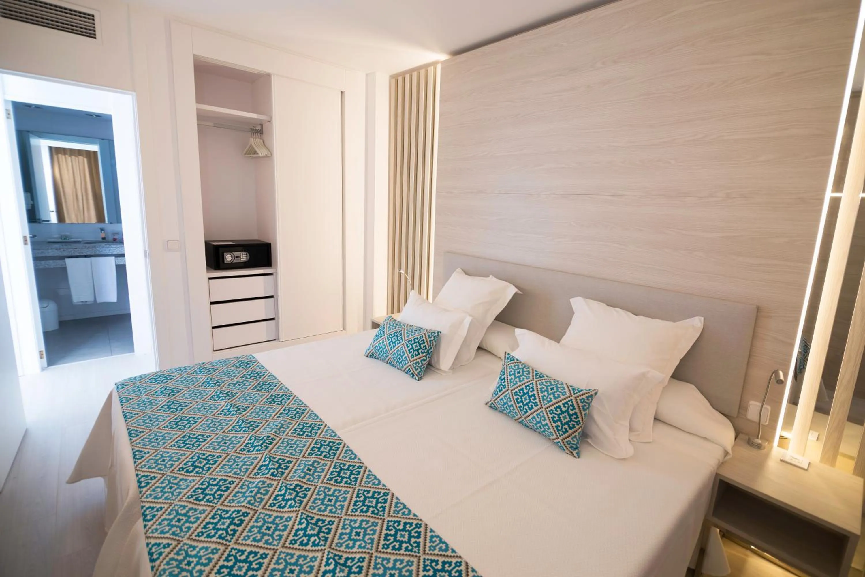 Photo of the whole room, Bed in Aparthotel Novo Mar