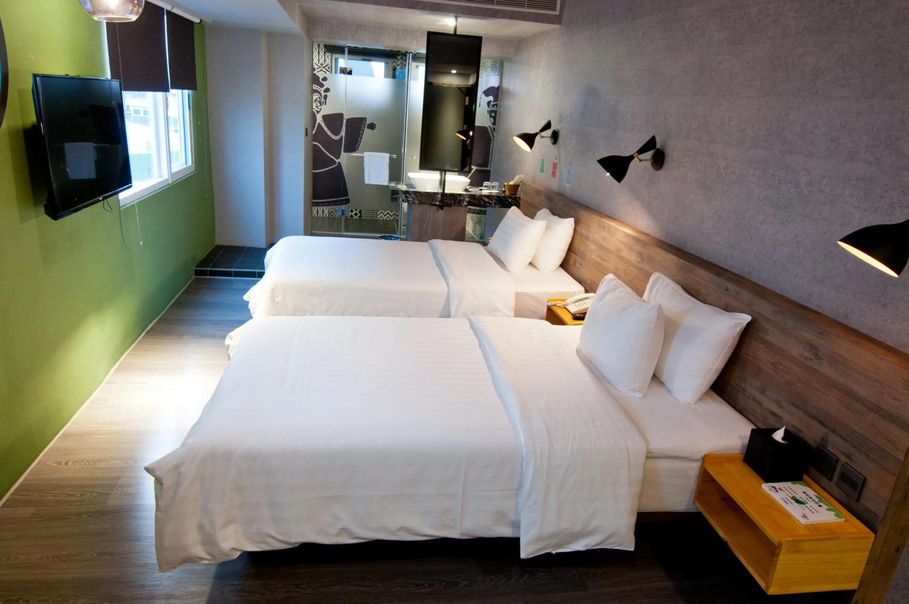 Photo of the whole room, Bed in Huwei Hotel