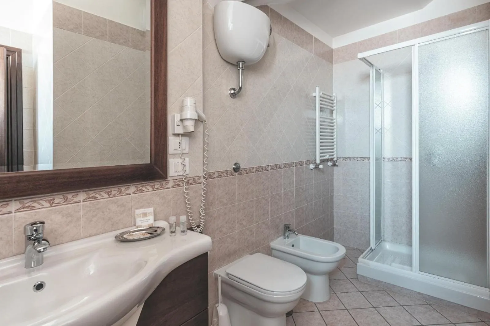 Bathroom in Hotel Insonnia