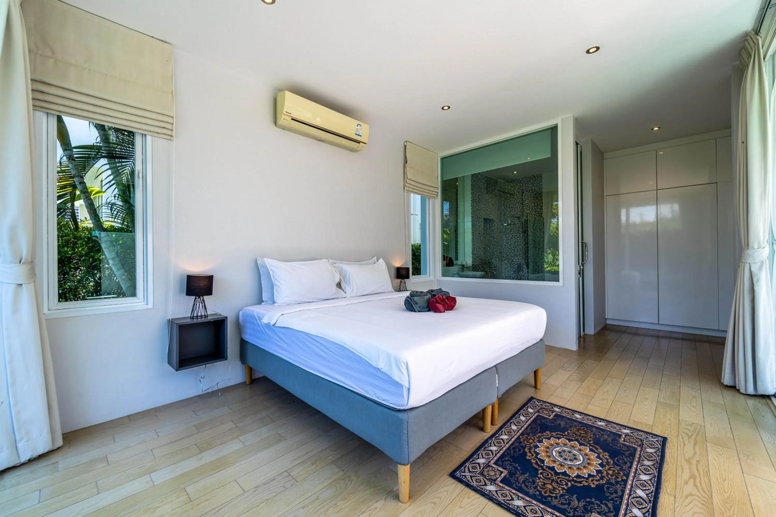 Bed in Phu Montra Villa With Ocean View PM-A4