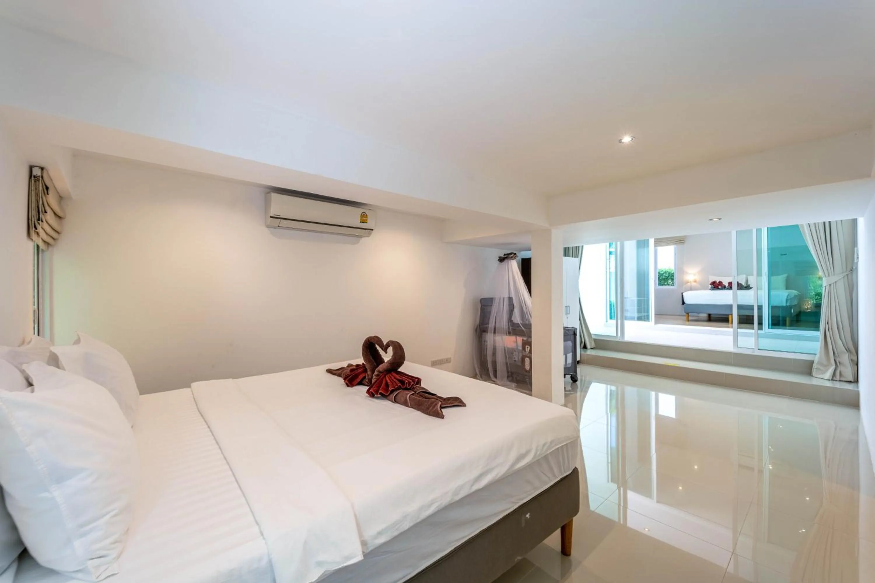Bed in Phu Montra Villa With Ocean View PM-A4
