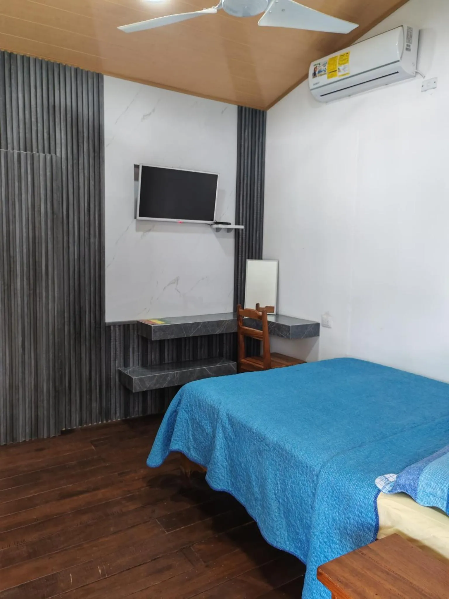 Bed in Cabinas Popular