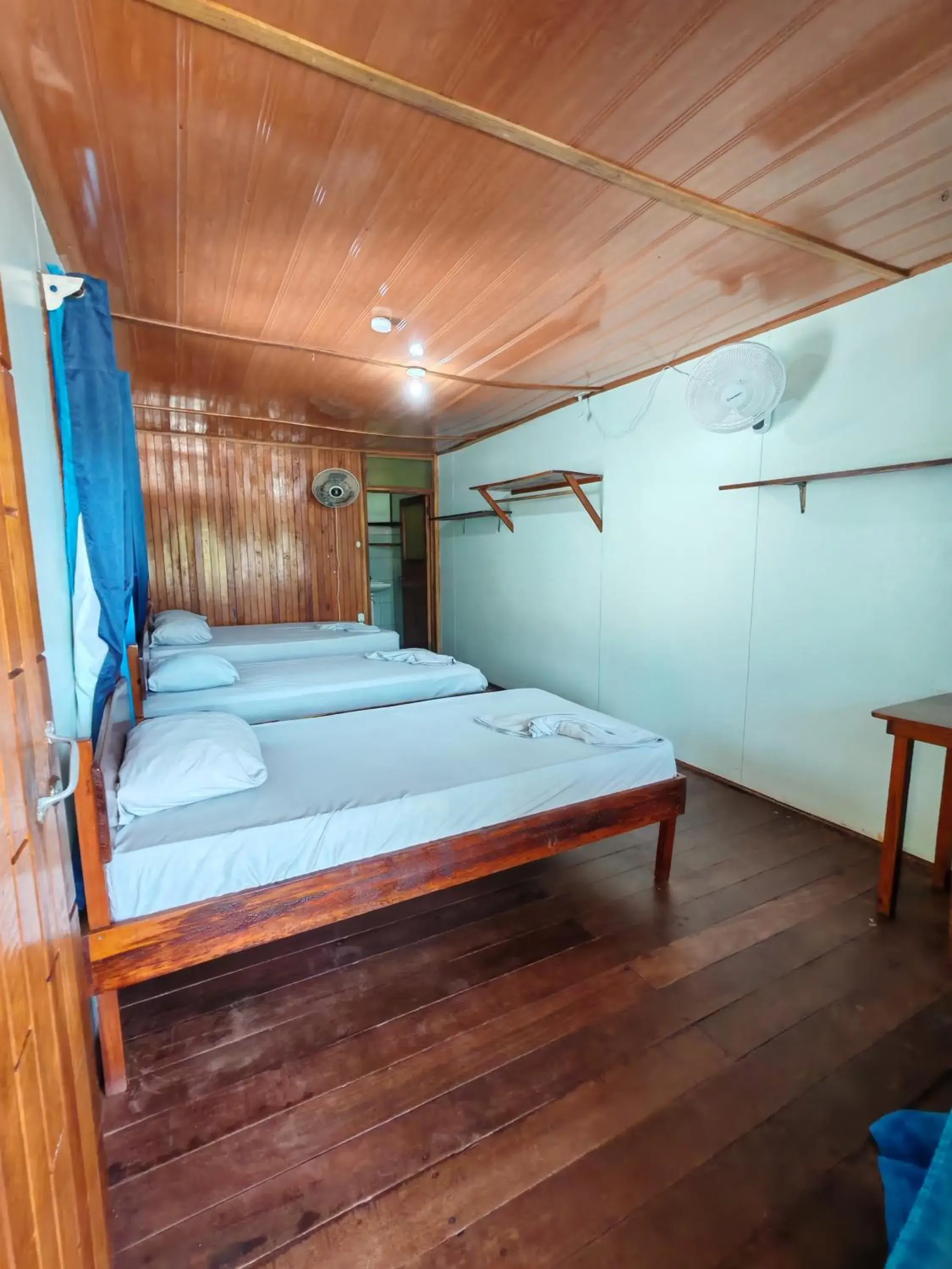 Quadruple Room with Private Bathroom in Cabinas Popular Quadruple Room with Private Bathroom in Cabinas Popular