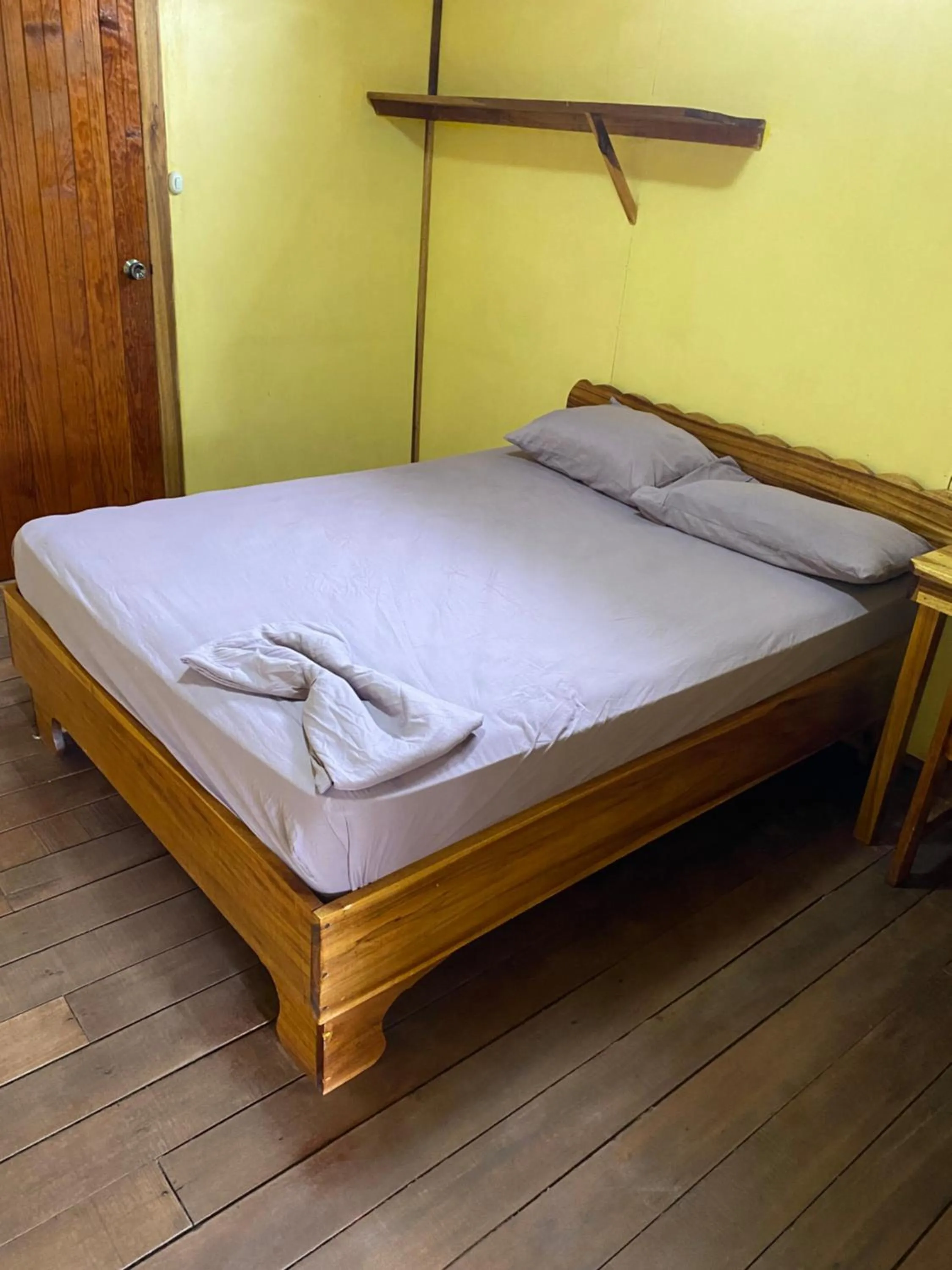Bed in Cabinas Popular
