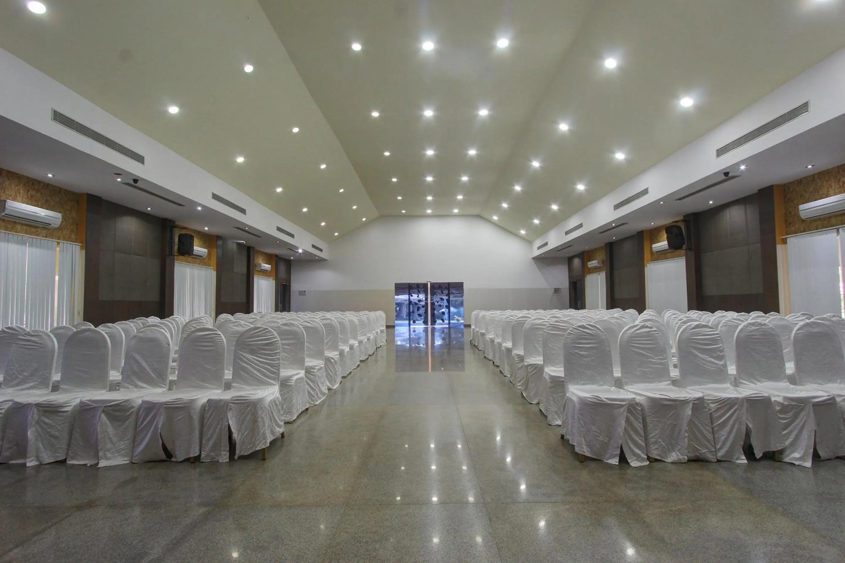 Banquet/Function facilities in Golden Amoon Resort