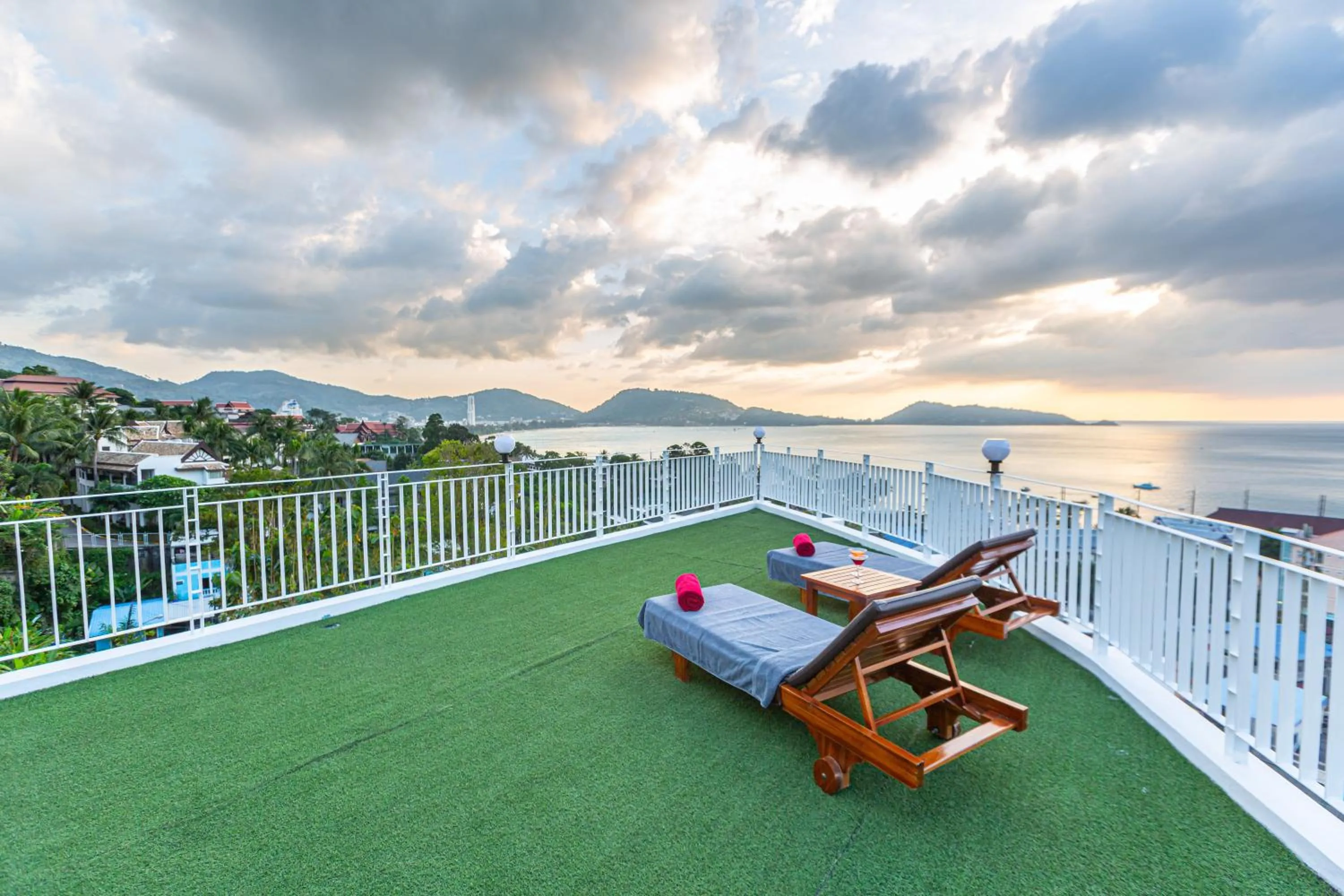 Balcony/Terrace in Rossarin Sea View Patong