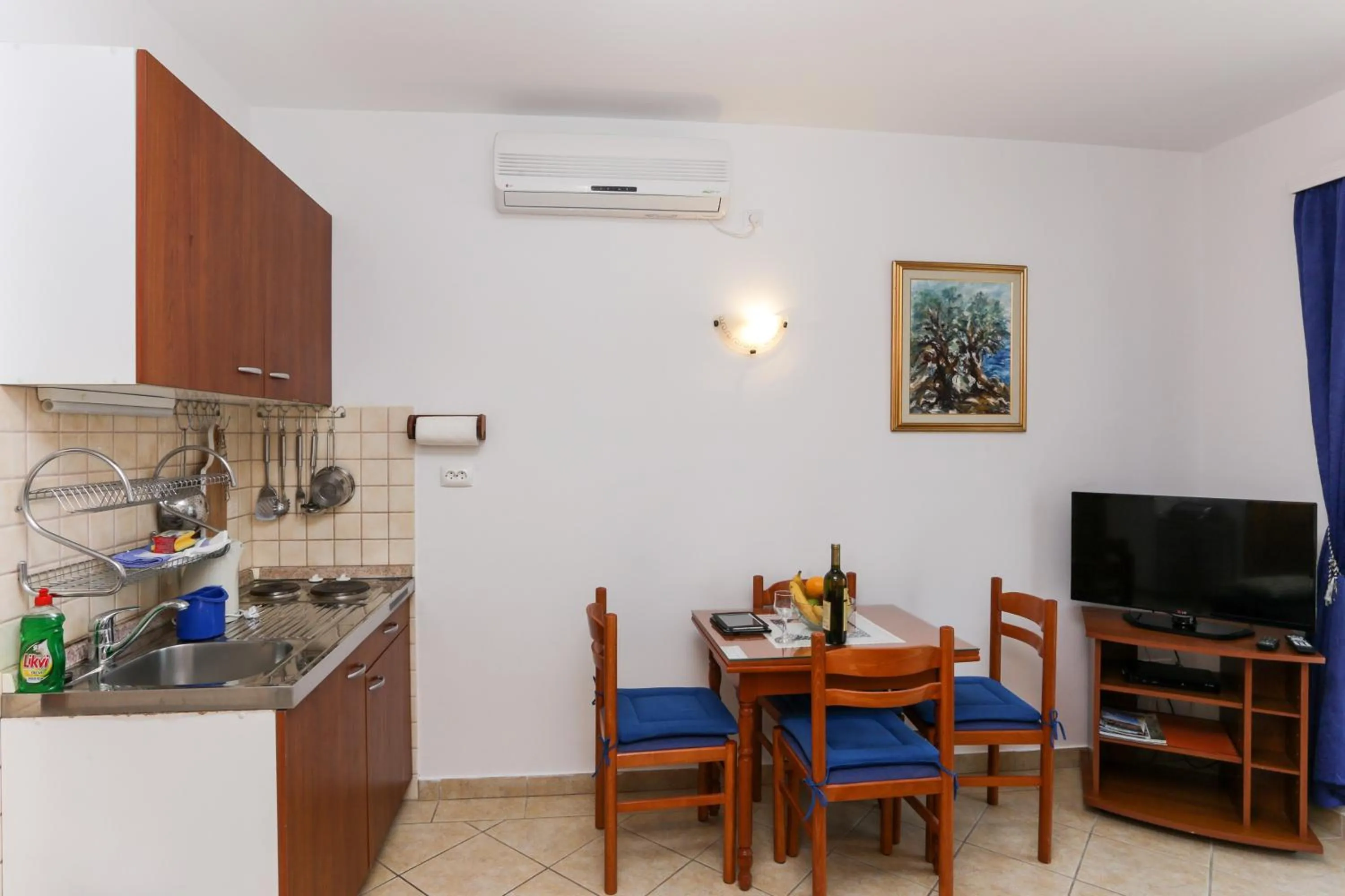 Kitchen or kitchenette in K-apartments