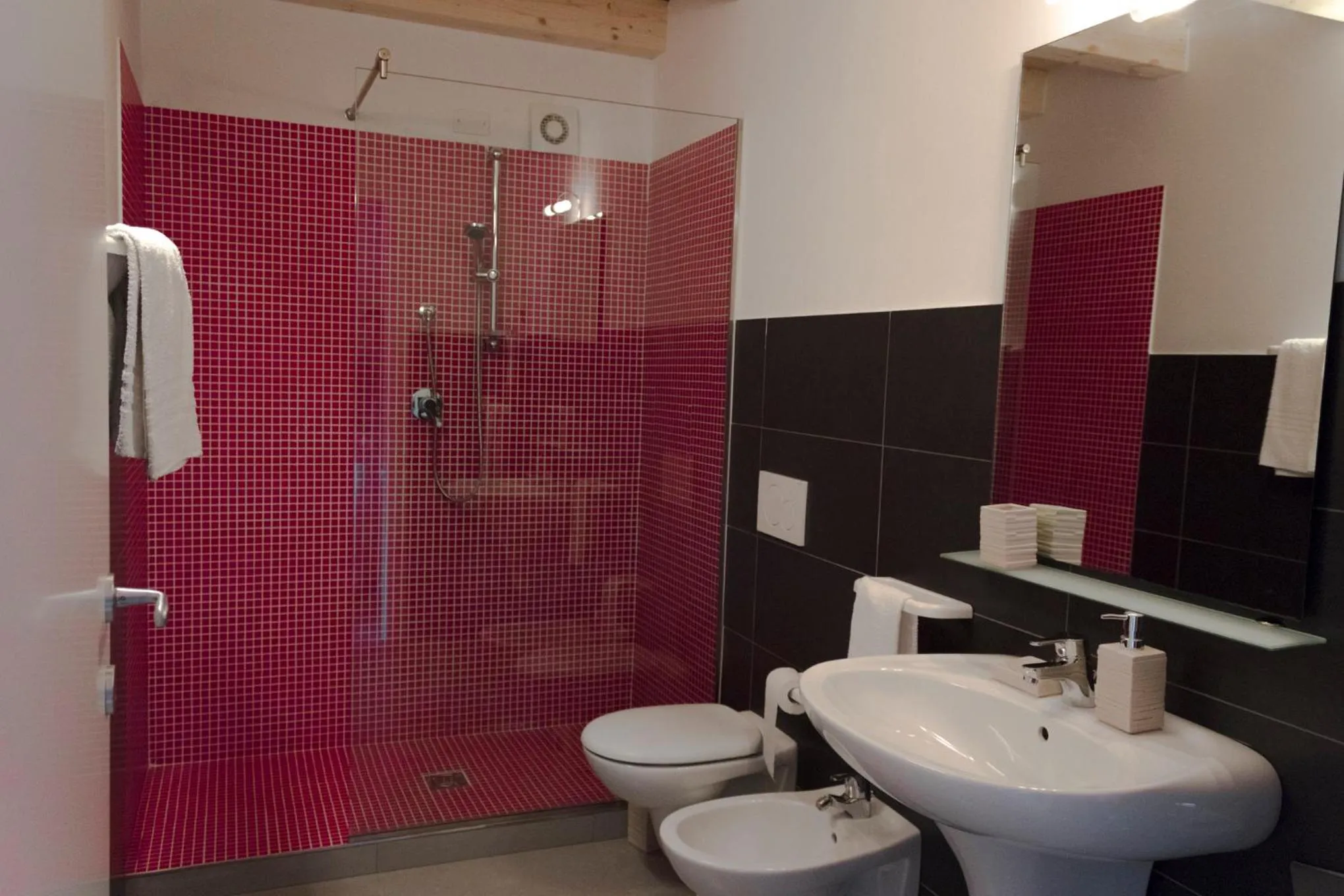 Bathroom in Marigold