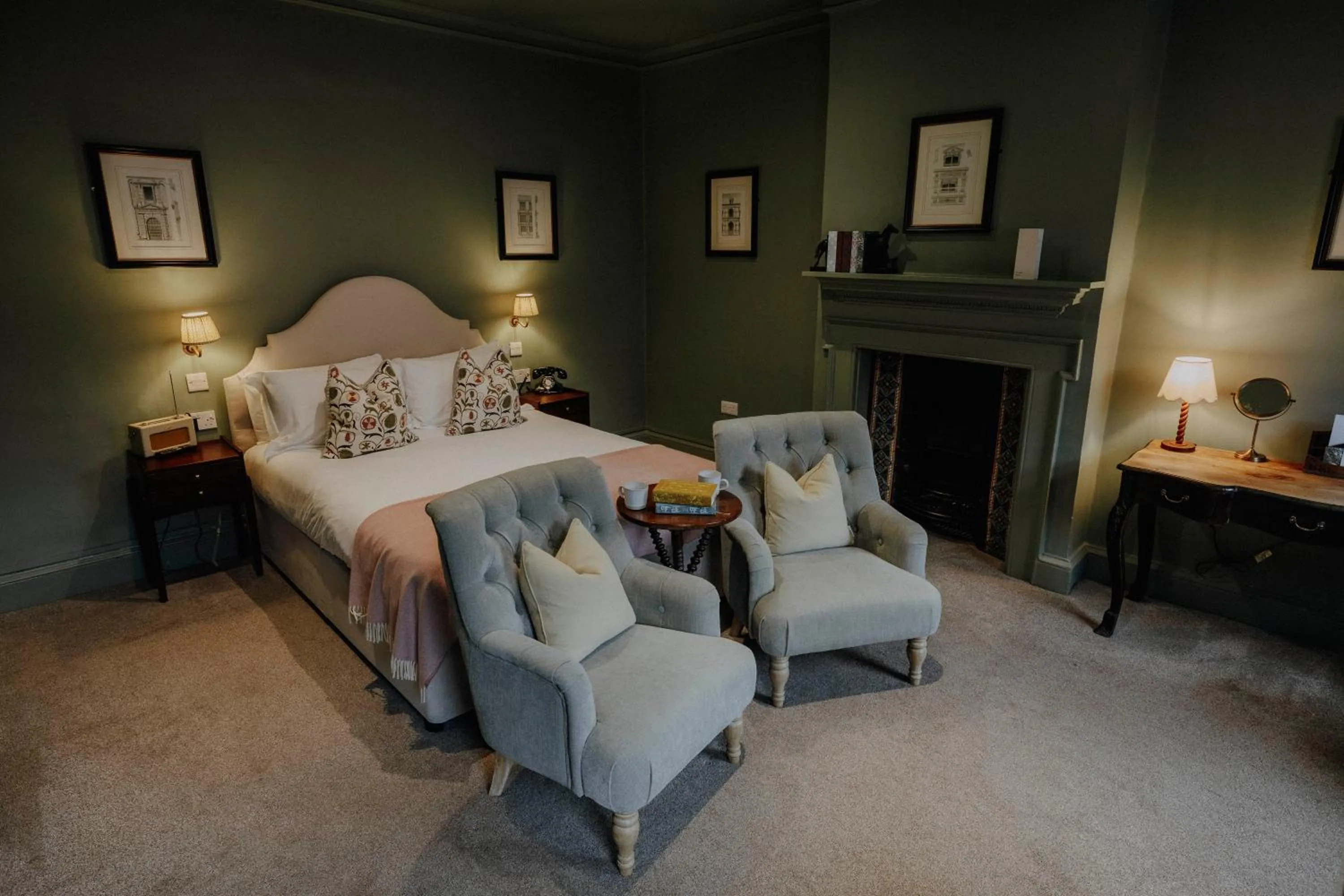 Bedroom, Bed in The William Cecil