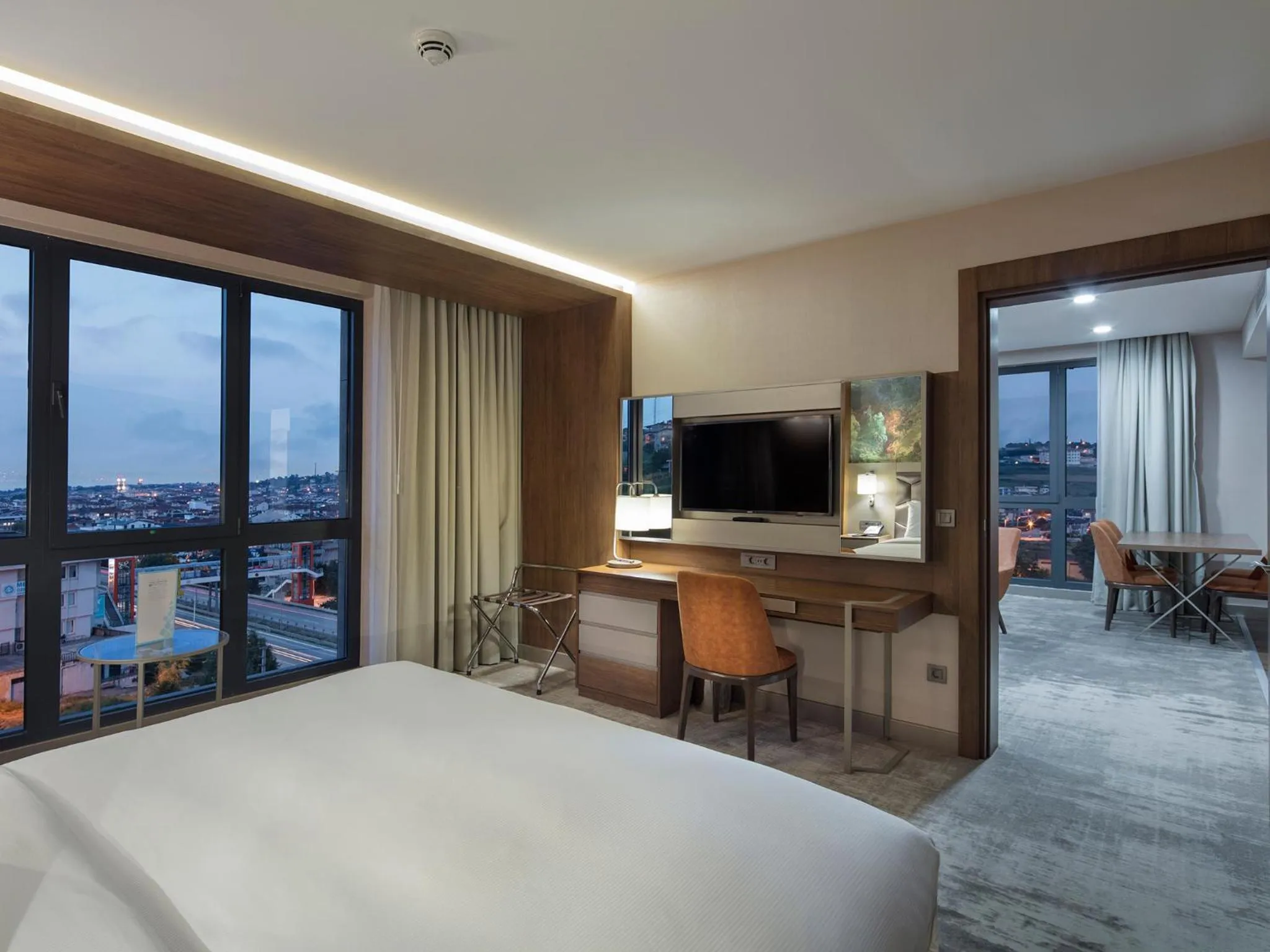 Bedroom, Bed in Hilton Garden Inn Yalova