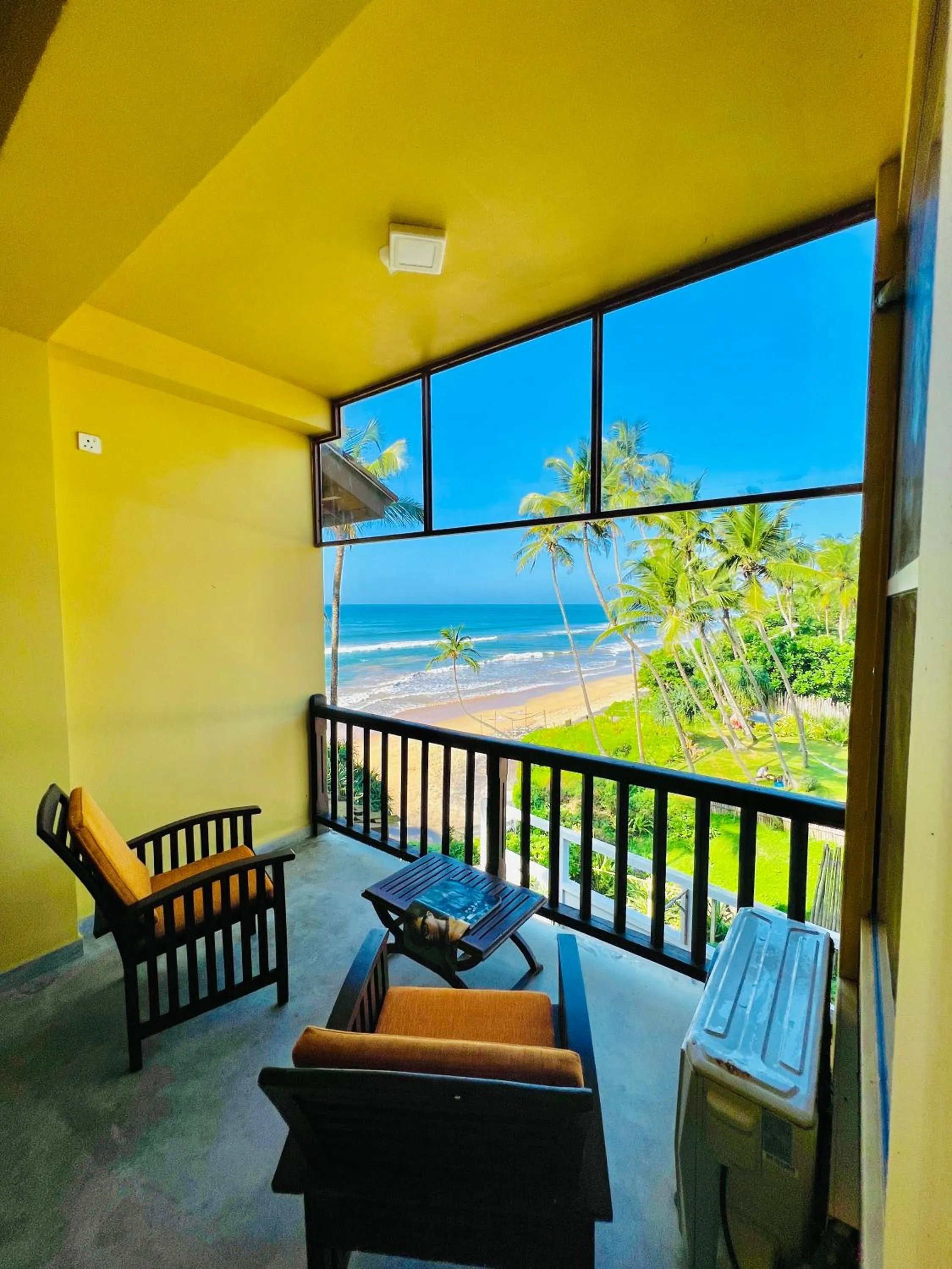 Top Secret Beach Hotel