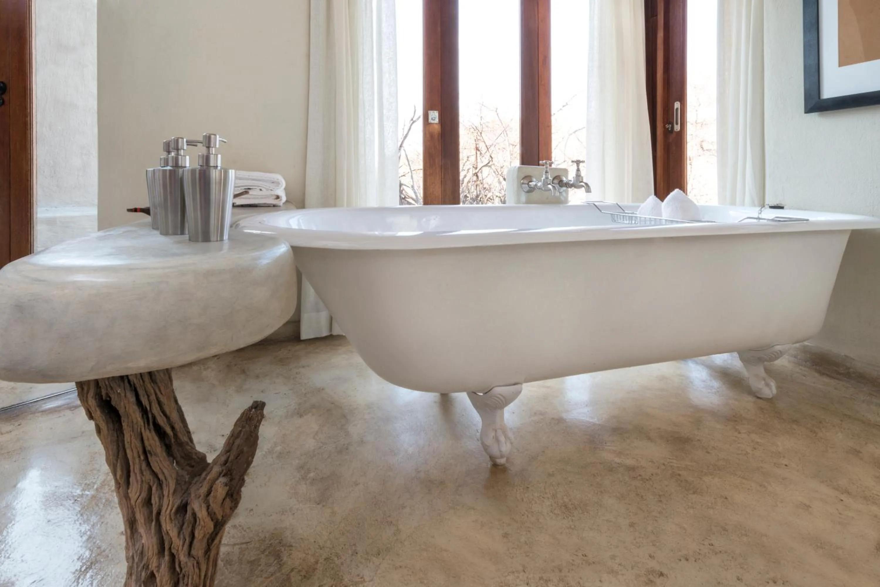 Bathroom in Impodimo Game Lodge