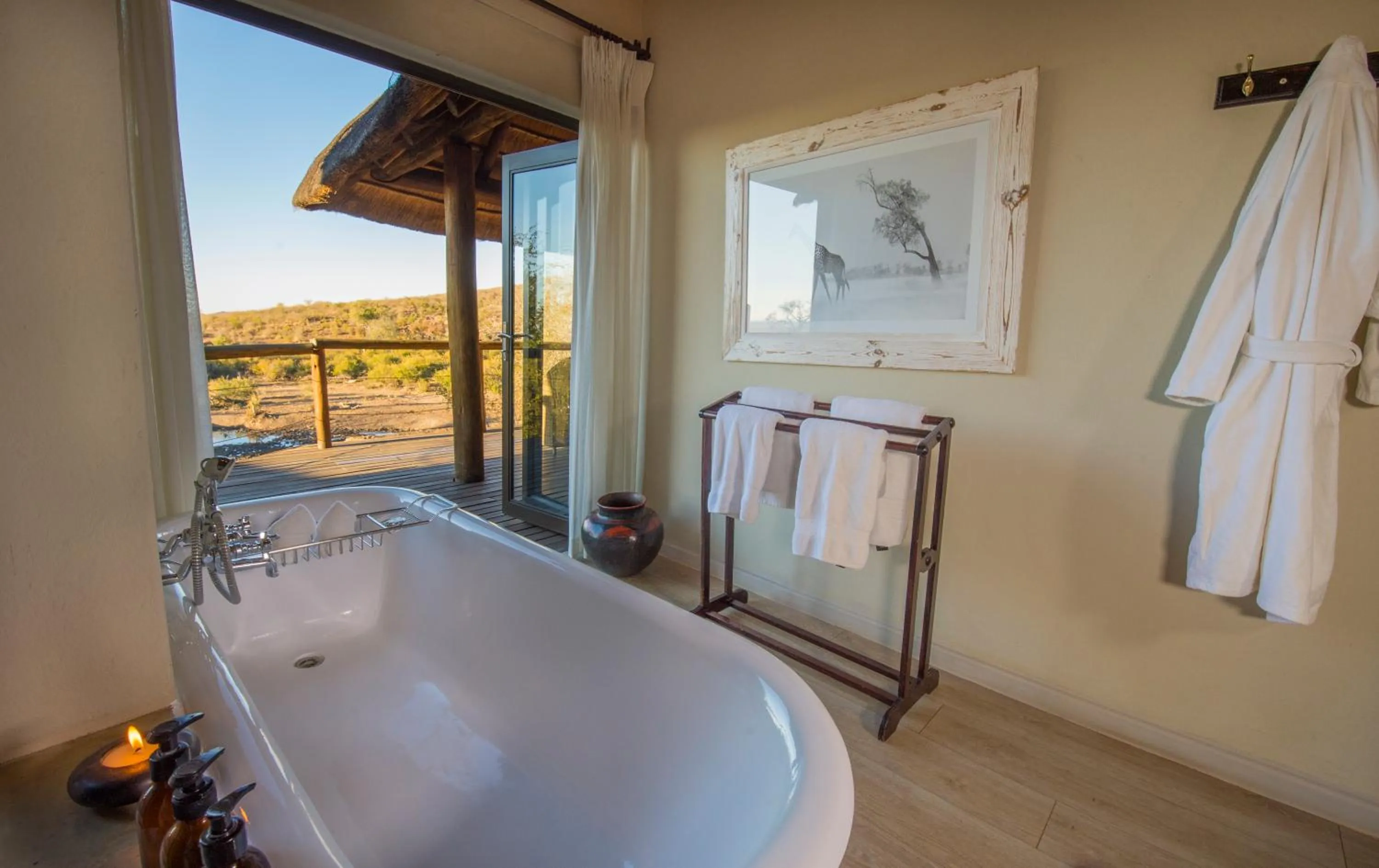 Bathroom in Impodimo Game Lodge