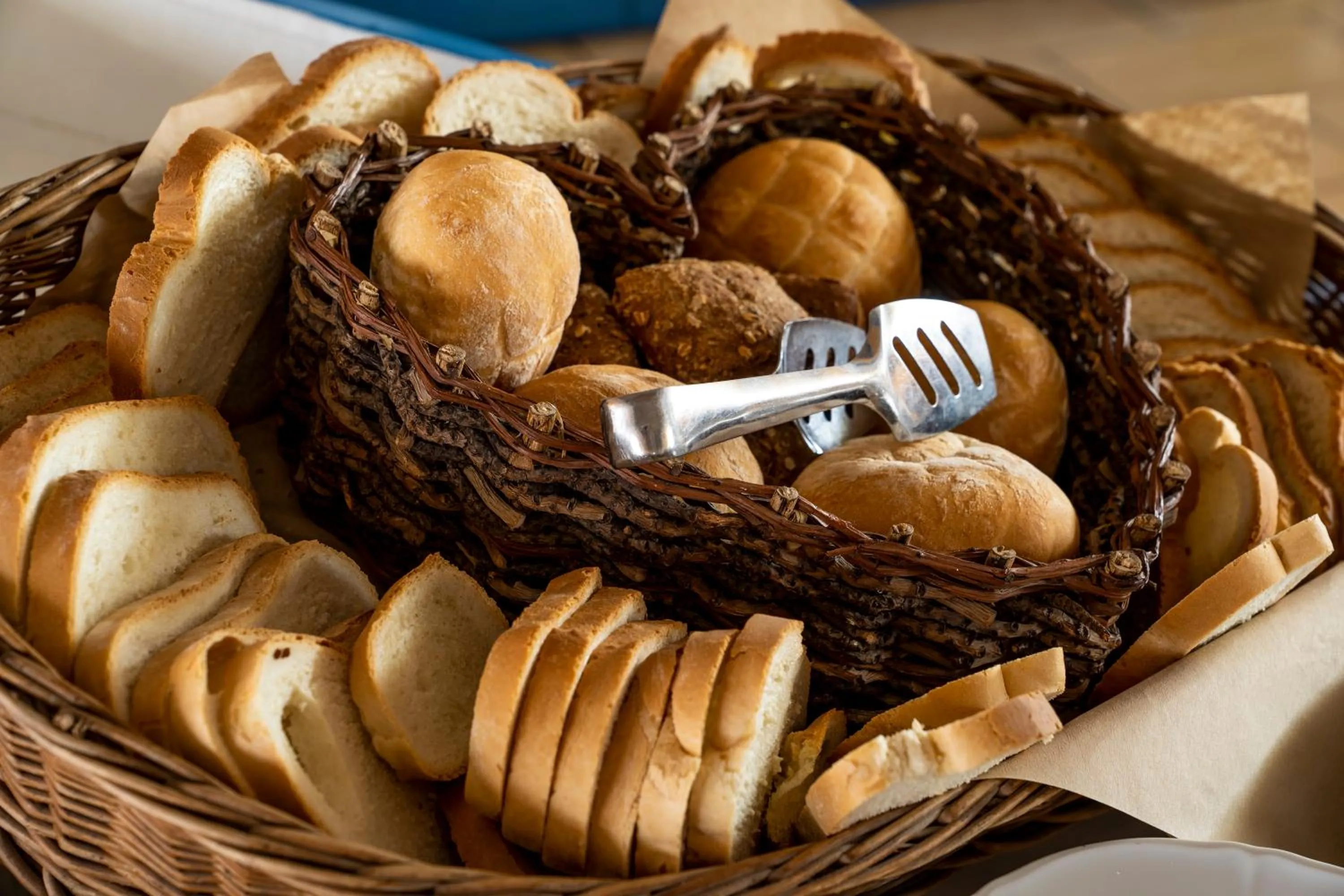 Food and drinks in Hotel Giorgetti Orange