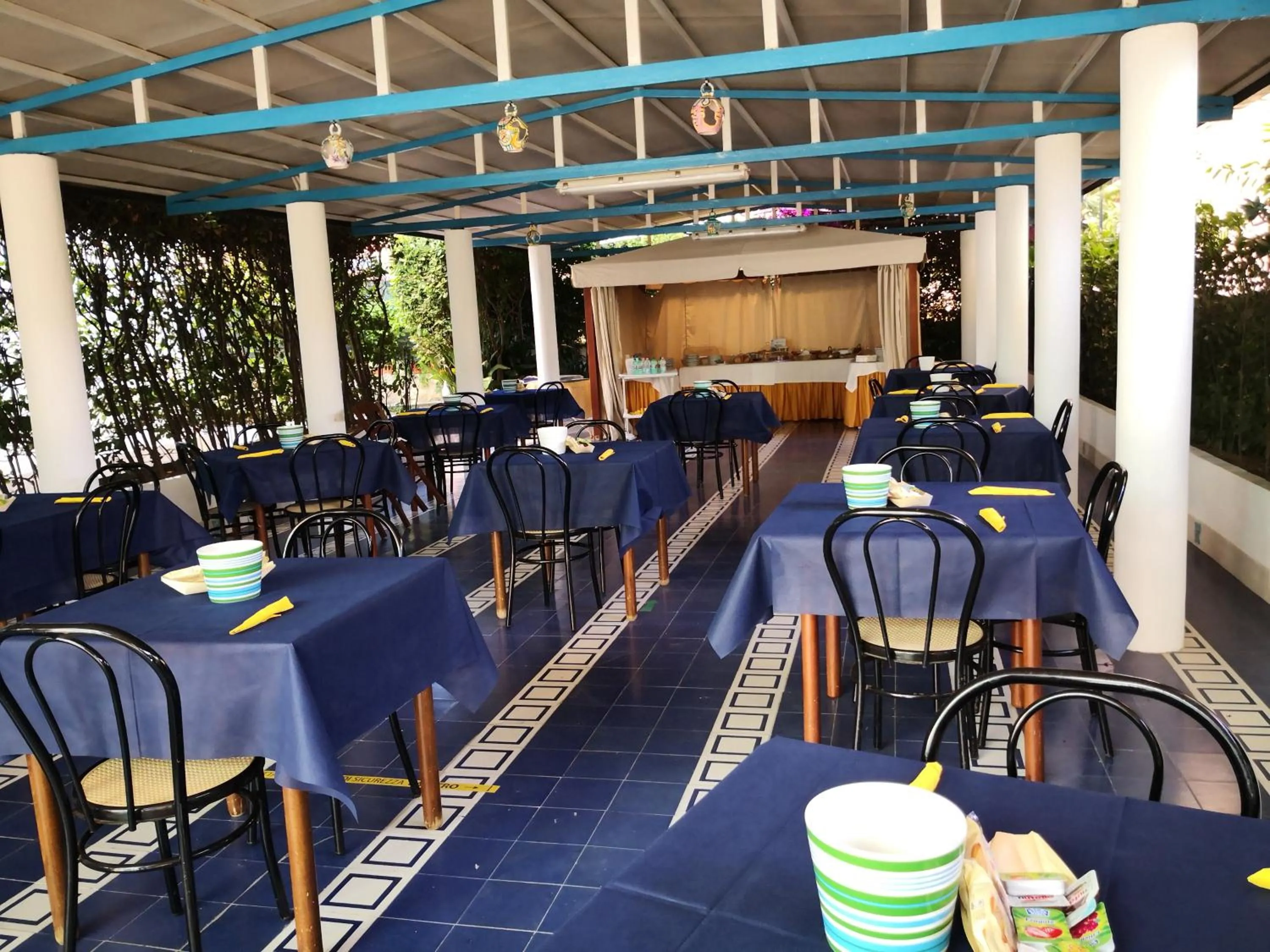 Restaurant/places to eat in Hotel Venere