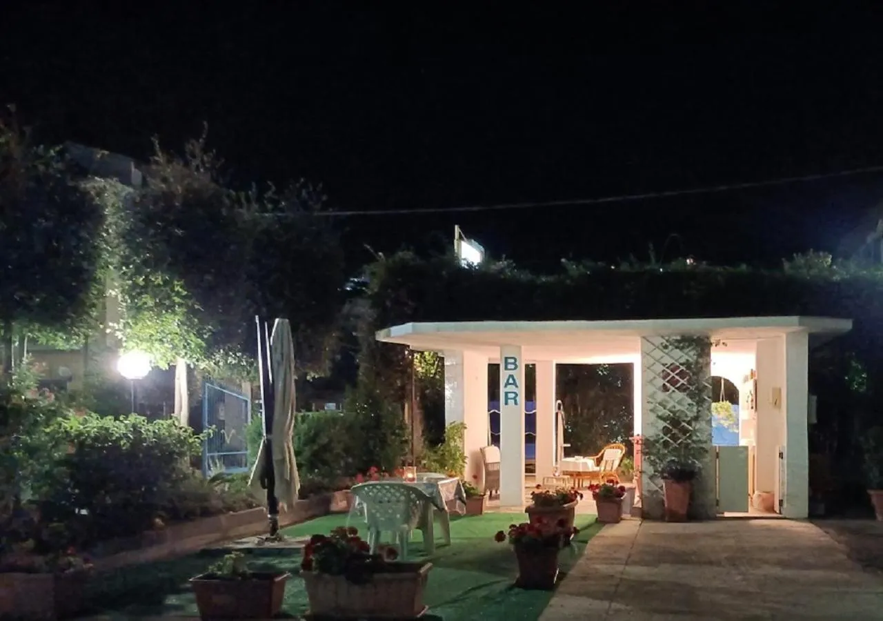 Restaurant/places to eat in Hotel Venere