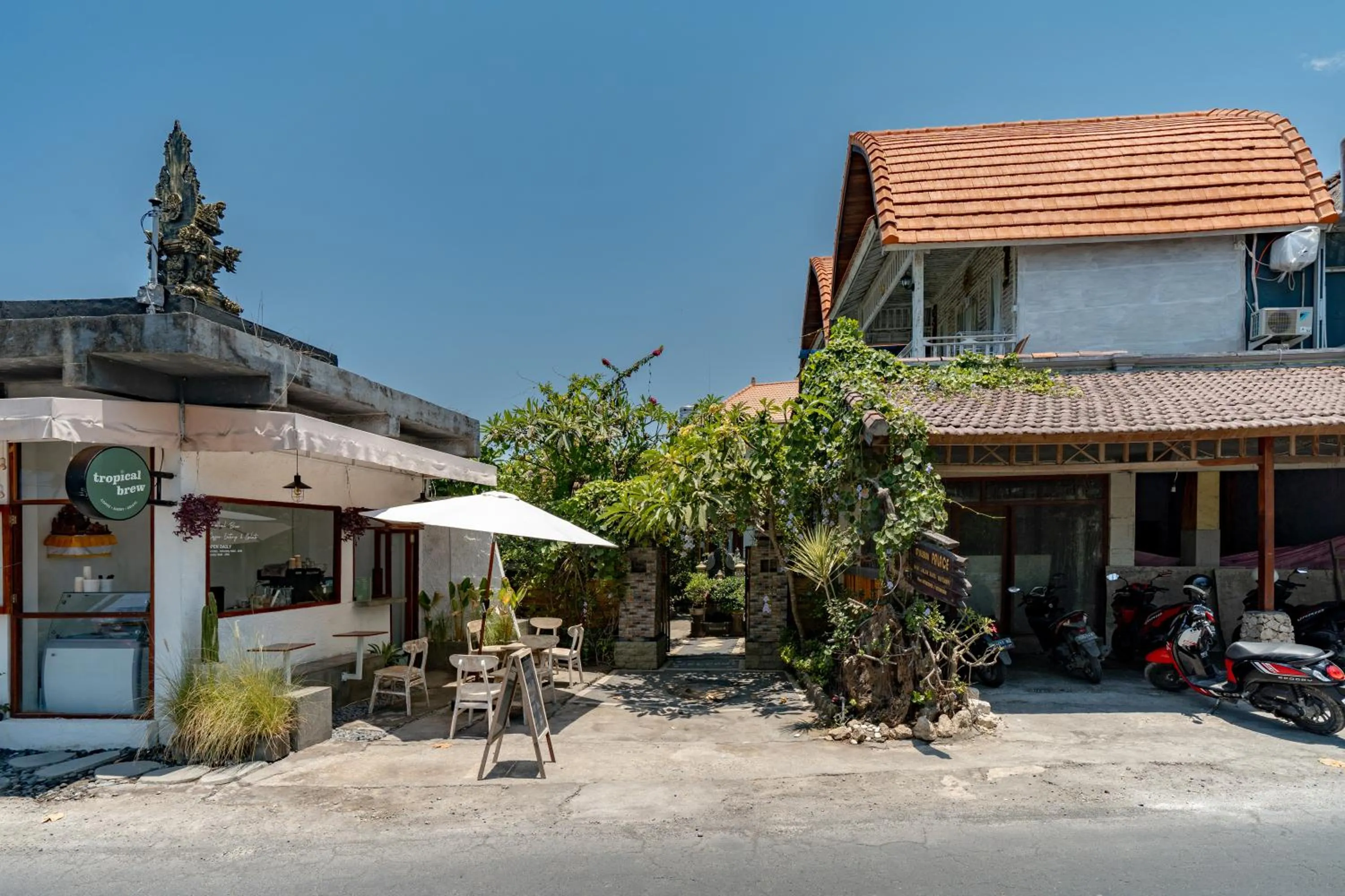 Facade/entrance in D' Kubon Penida by ABM